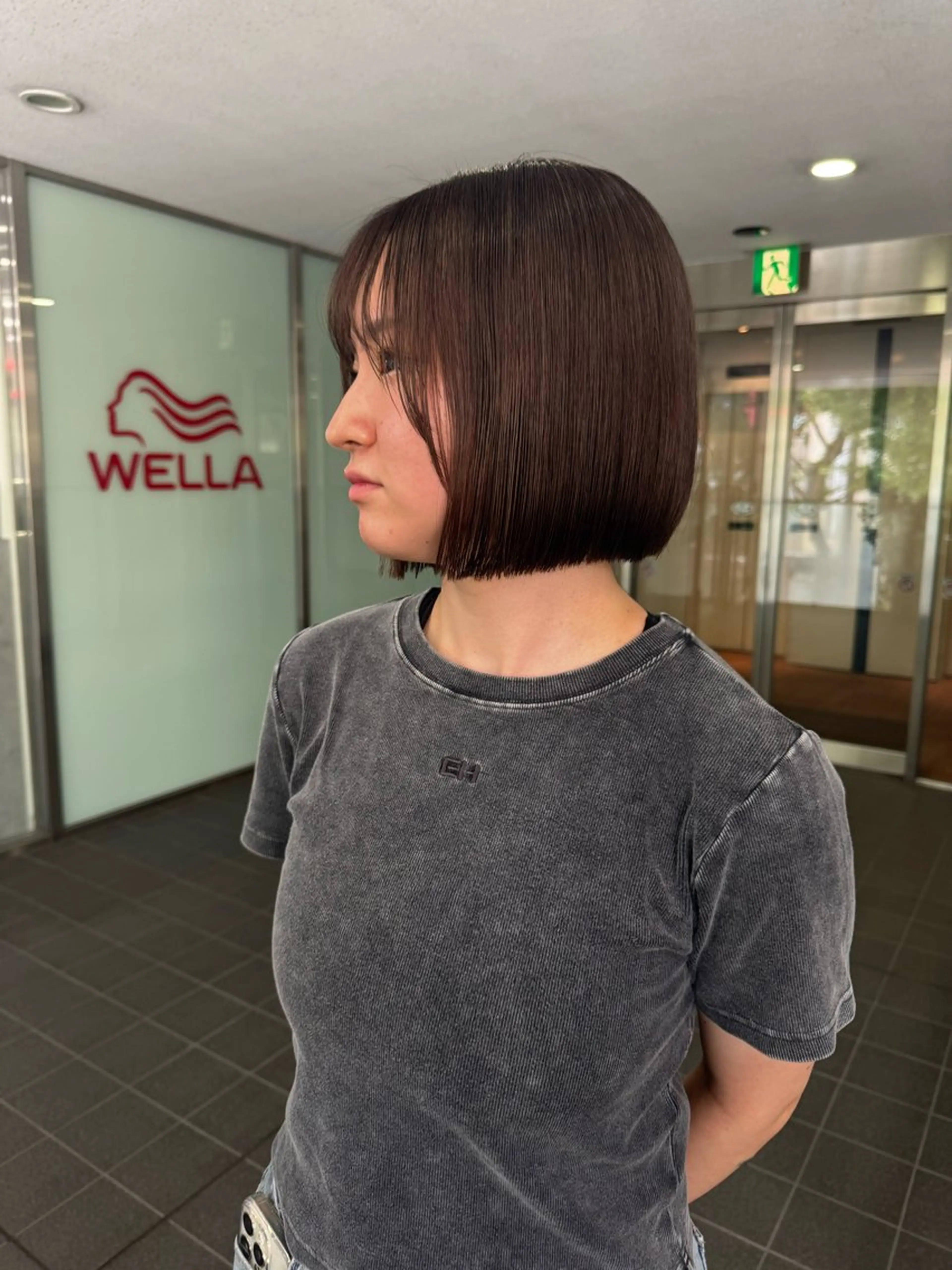 ショート カラー ボブ カット ヘアカラー トリートメント エマノン福岡天神所属・ババアツシ　髪質改善 ブリーチなしカラーのヘアスタイル