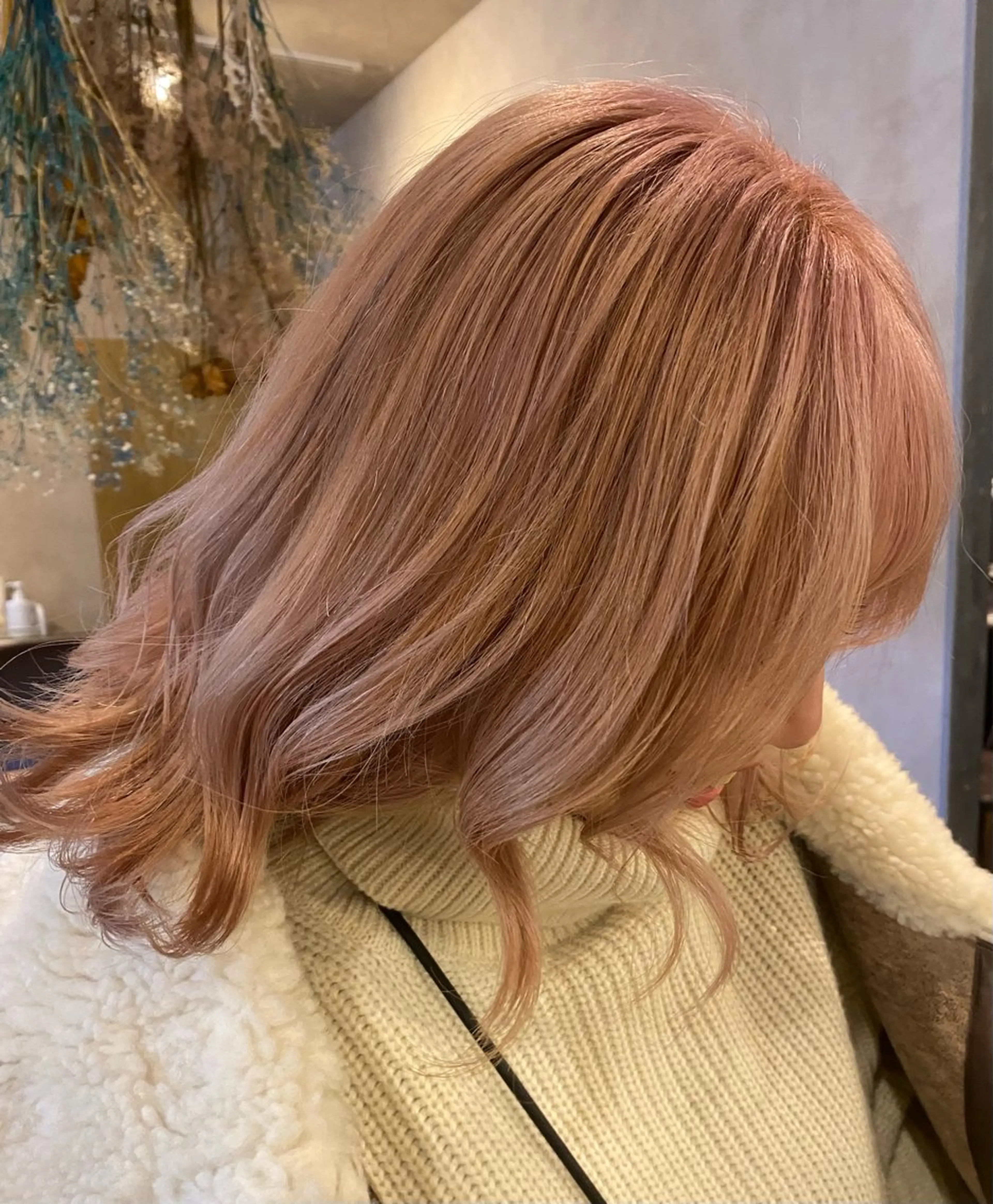 ミディアム カラー attrait所属・アトレ＊個室サロン himekaのヘアスタイル