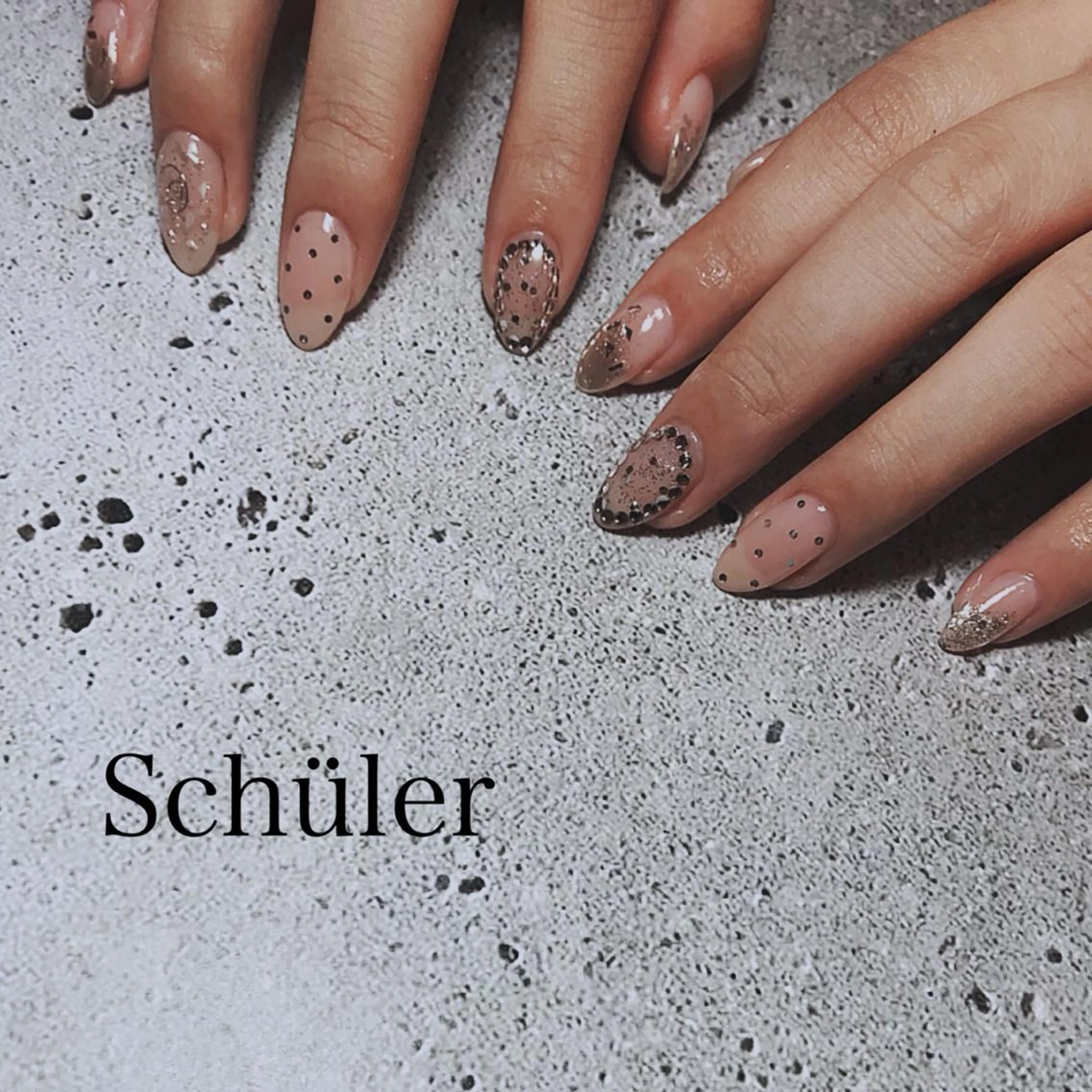 ネイル Schüler所属・野内 まきのネイルデザイン