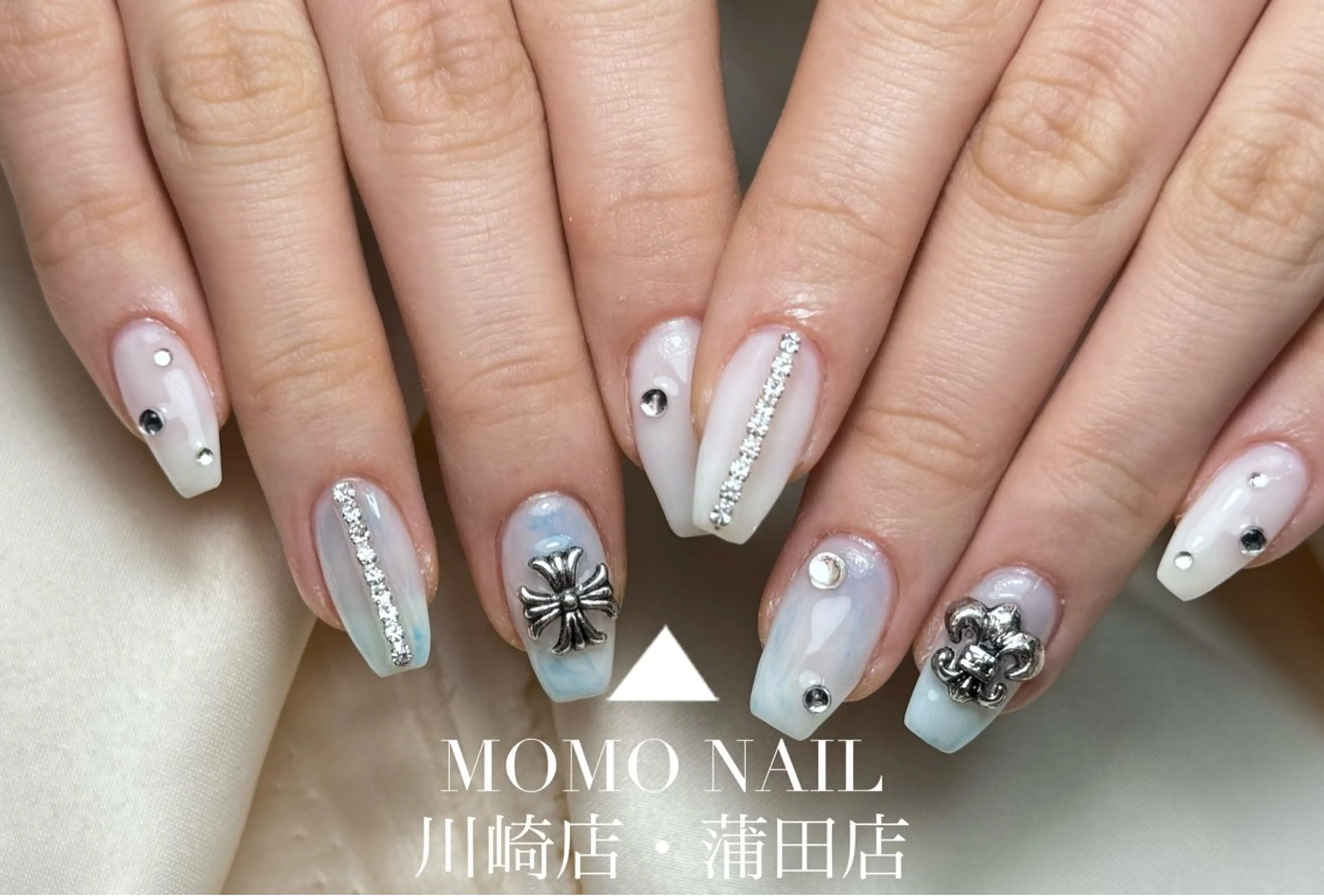 ネイル ハンドネイル MOMO nail所属・NIITSU 川崎のネイルデザイン