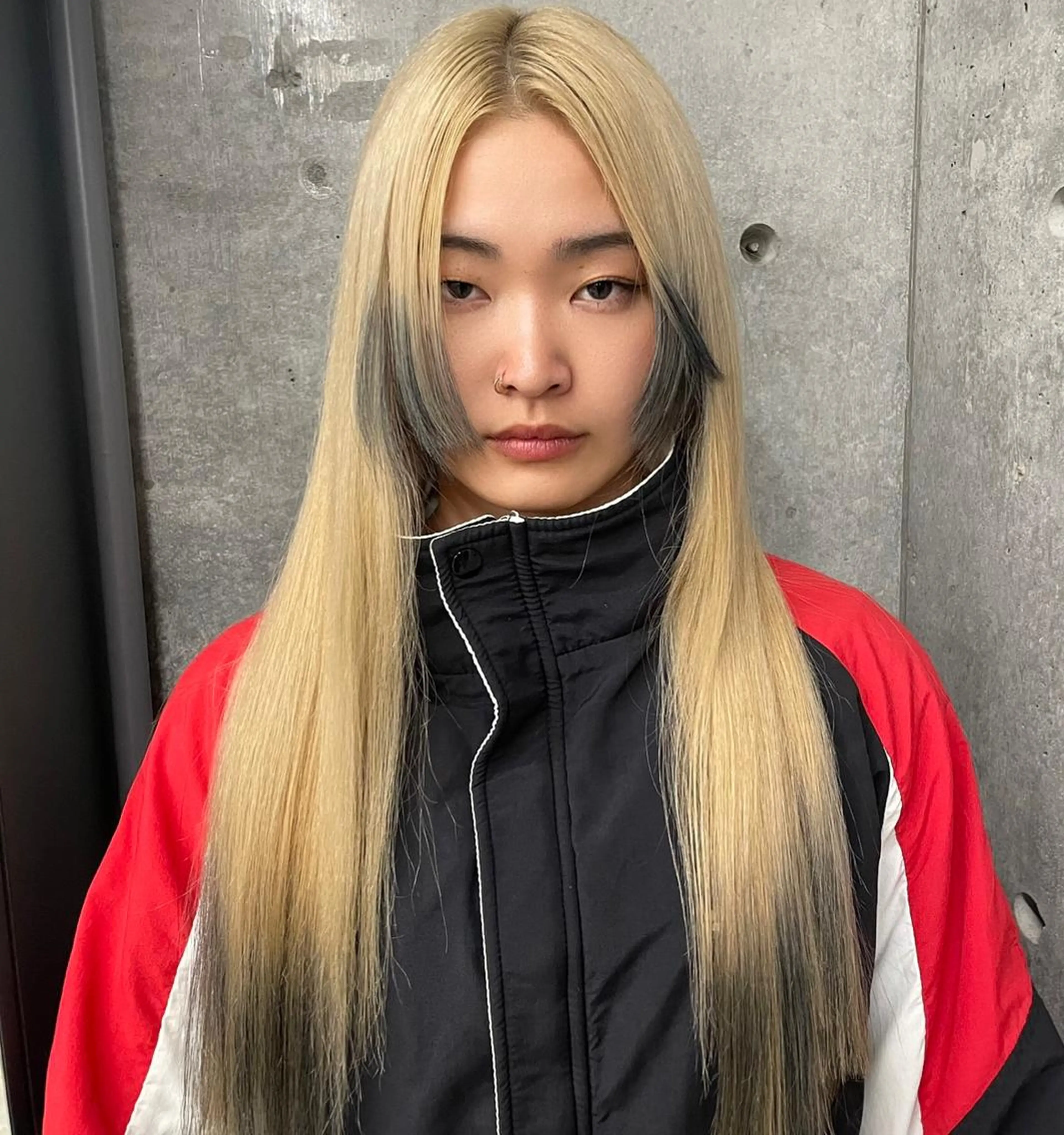 ロング カラー 黒髪 カット ヘアカラー トリートメント Mizobe misakiのヘアスタイル