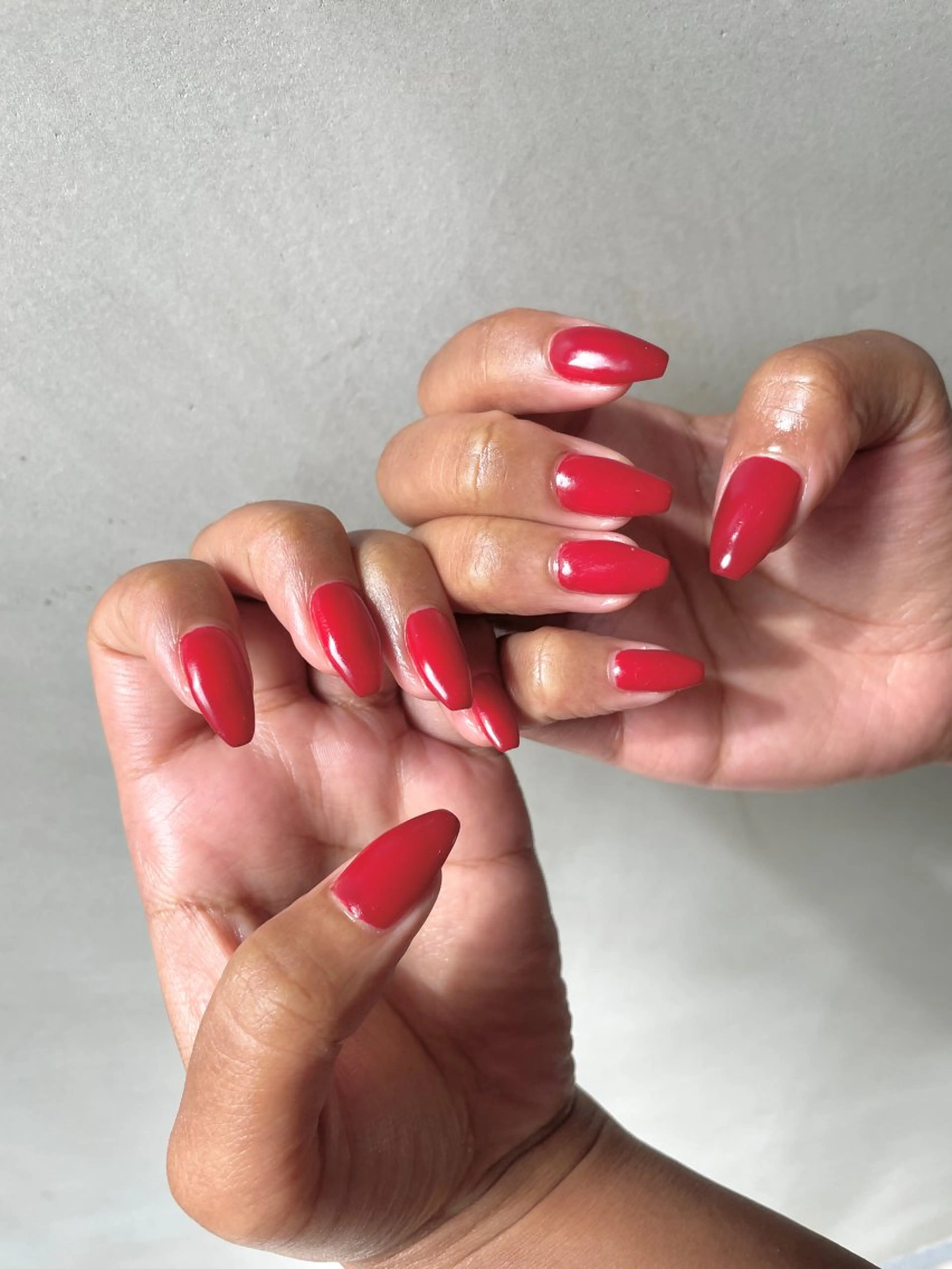 ネイル ジェルネイル マグネットネイル 赤色 ハンドネイル sususu駒澤大学 Azusaのネイルデザイン