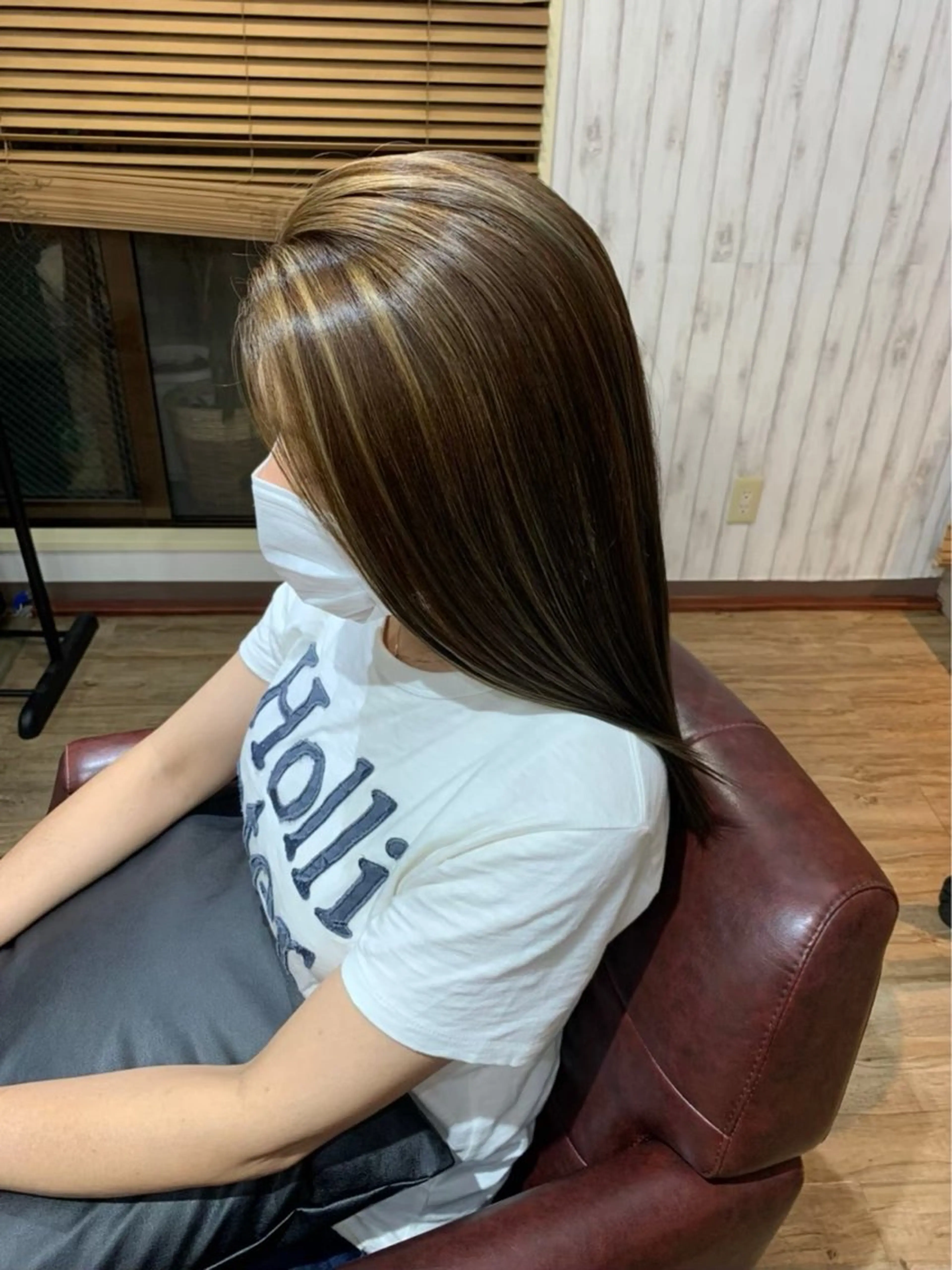 セミロング カラー セミロングパーマ アディクシーカラー バレイヤージュ ブリーチ ケアブリーチ カット ヘアカラー 艶髪/透明感カラー 山﨑俊輔のヘアスタイル