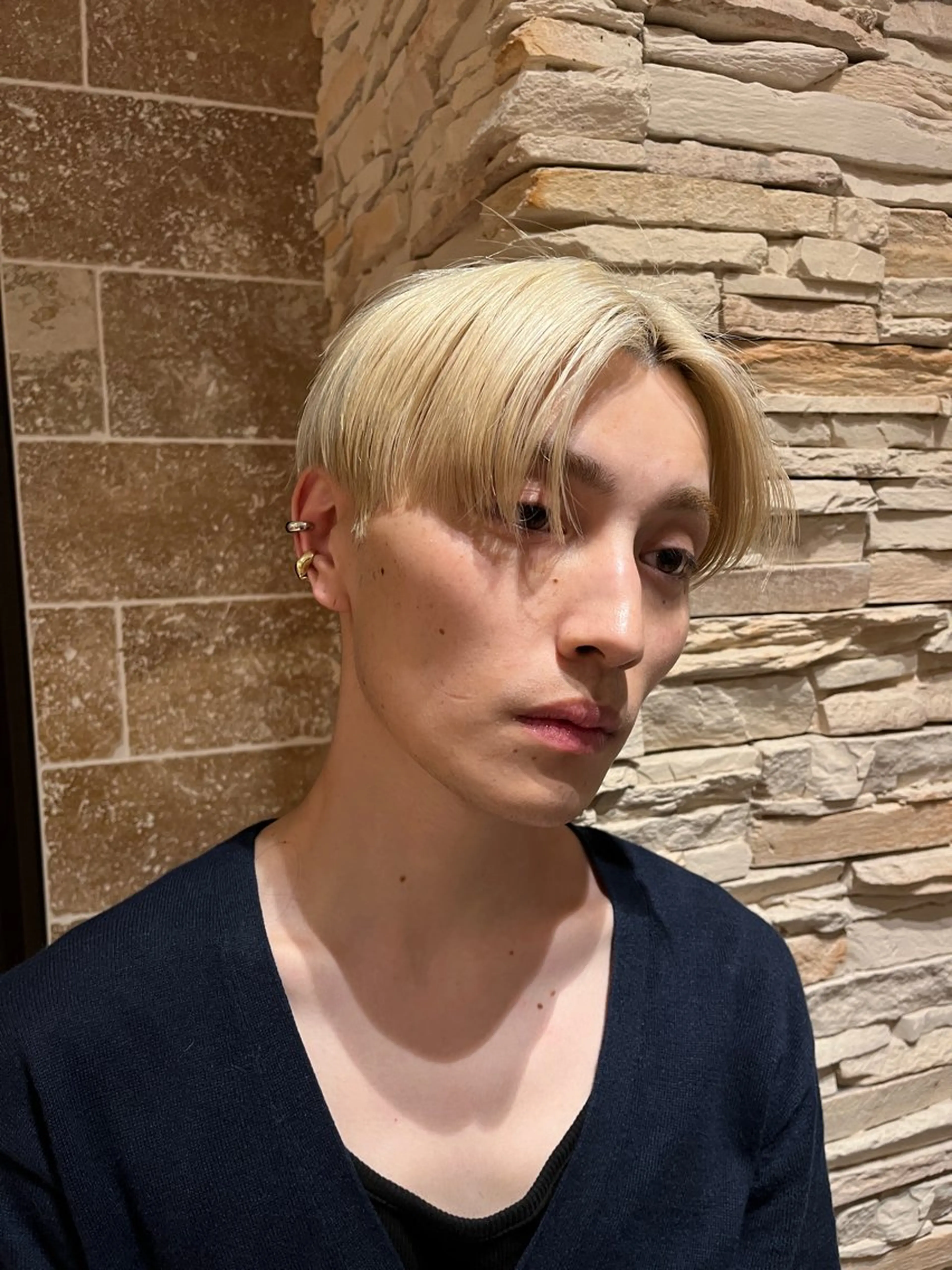 カラー メンズ メンズブリーチ センターパート ブリーチ ミンクス銀座店所属・MINX 外山 海成/銀座のヘアスタイル