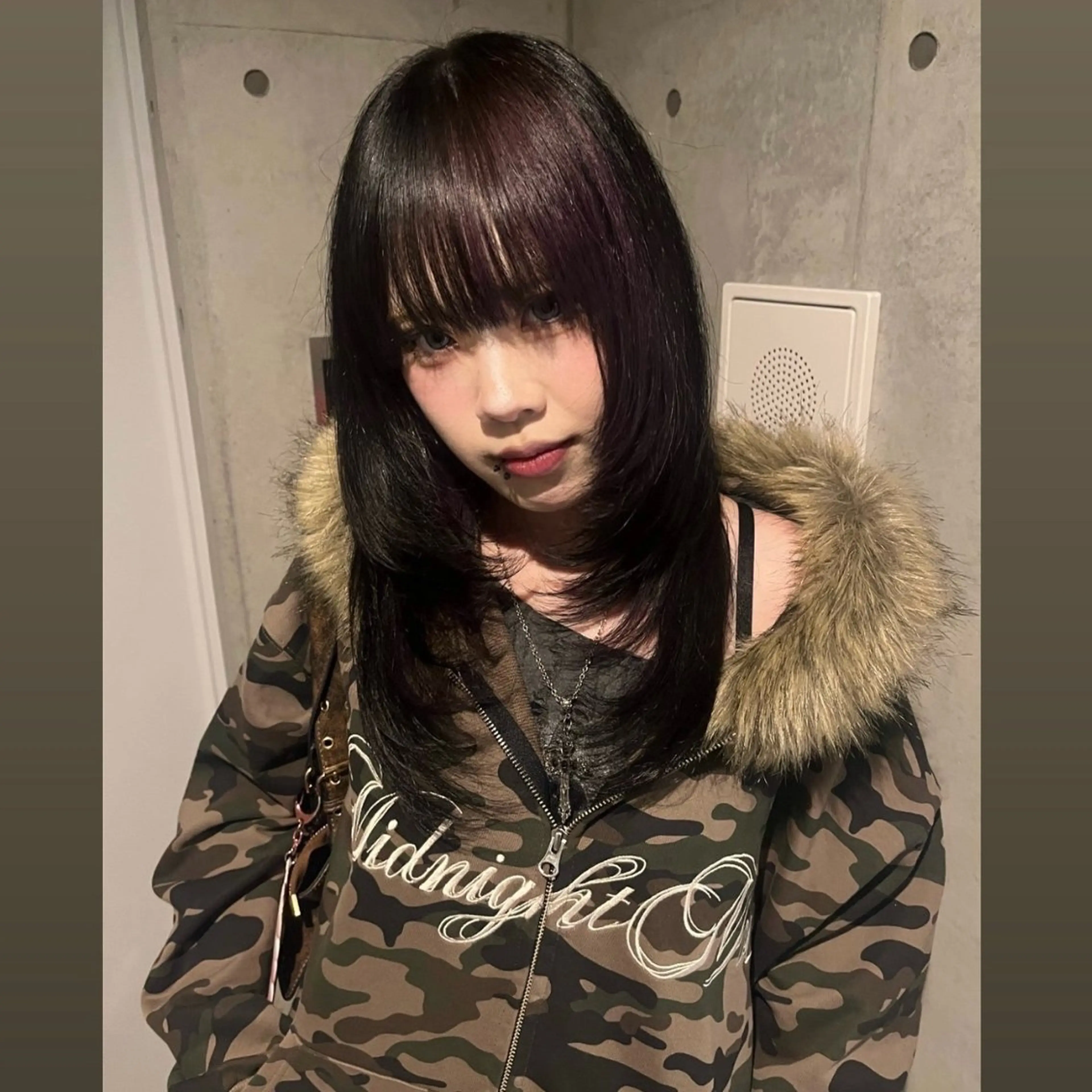 セミロング カラー ブリーチ デザインカラー ダブルカラー ハイトーンカラー インナーカラー ヘアカラー 広香🪽ハイトーン/ ヘアセットのヘアスタイル