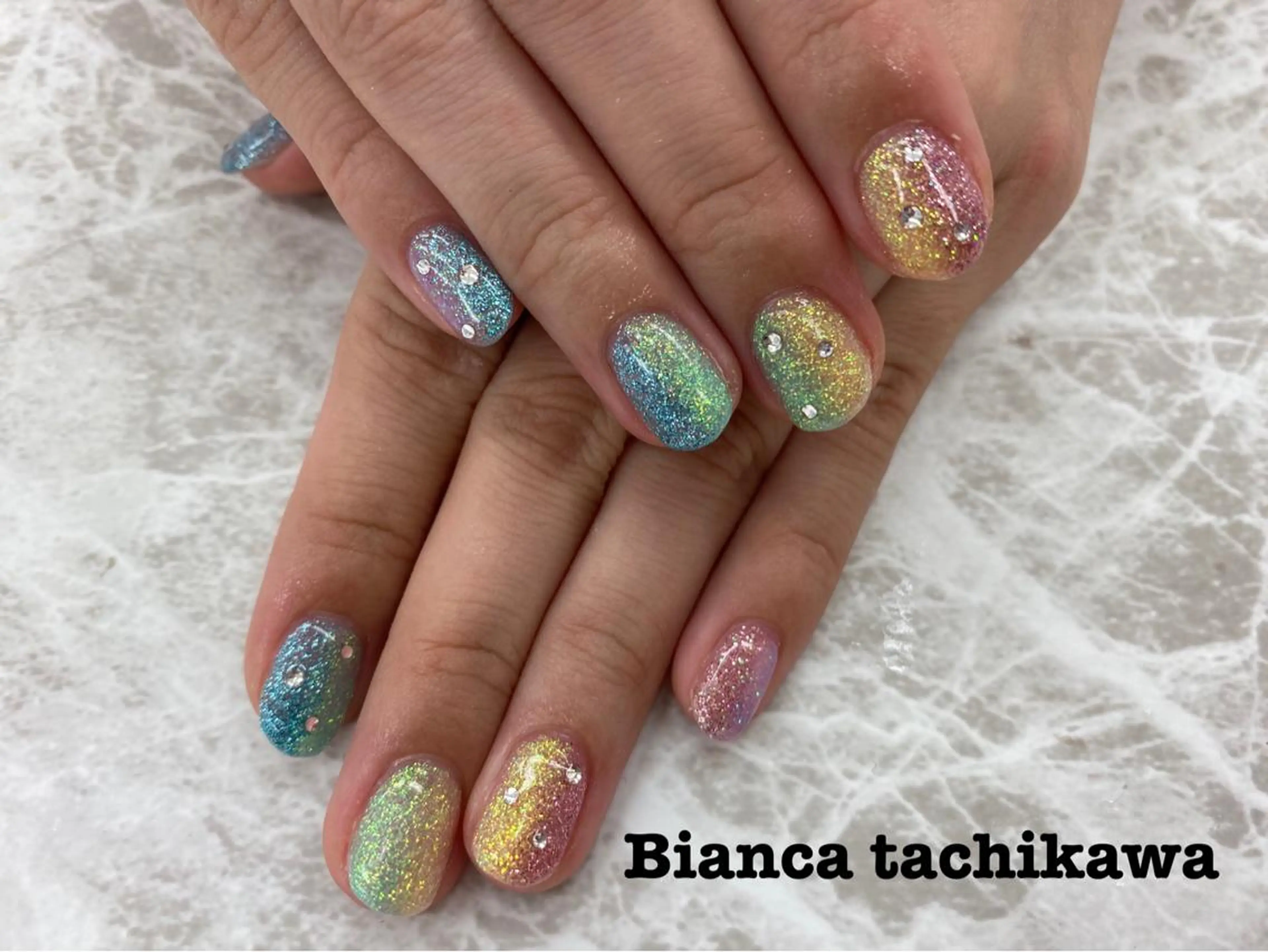 ネイル Bianca 立川店 小川のネイルデザイン