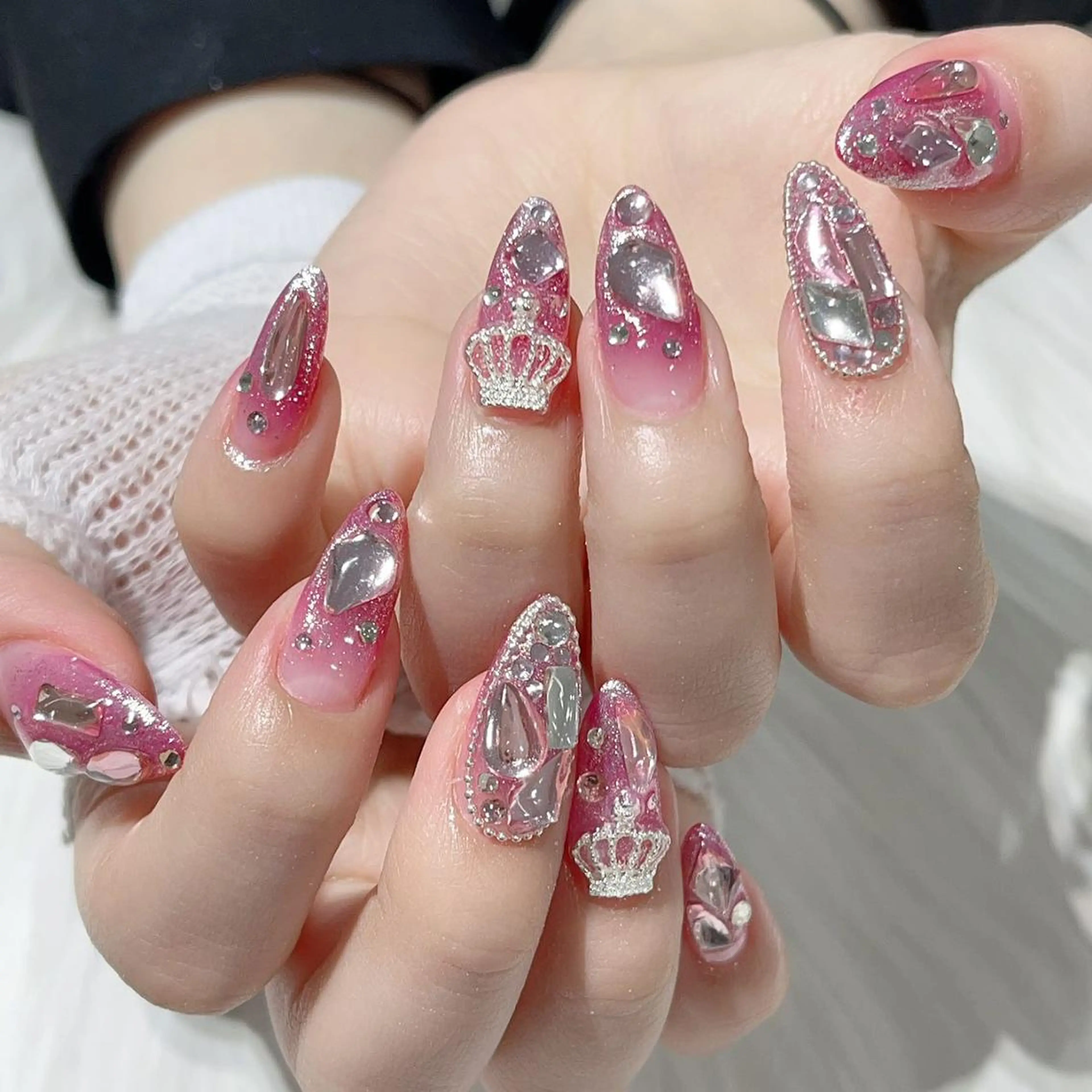 ネイル ハンドネイル Queens momoのネイルデザイン