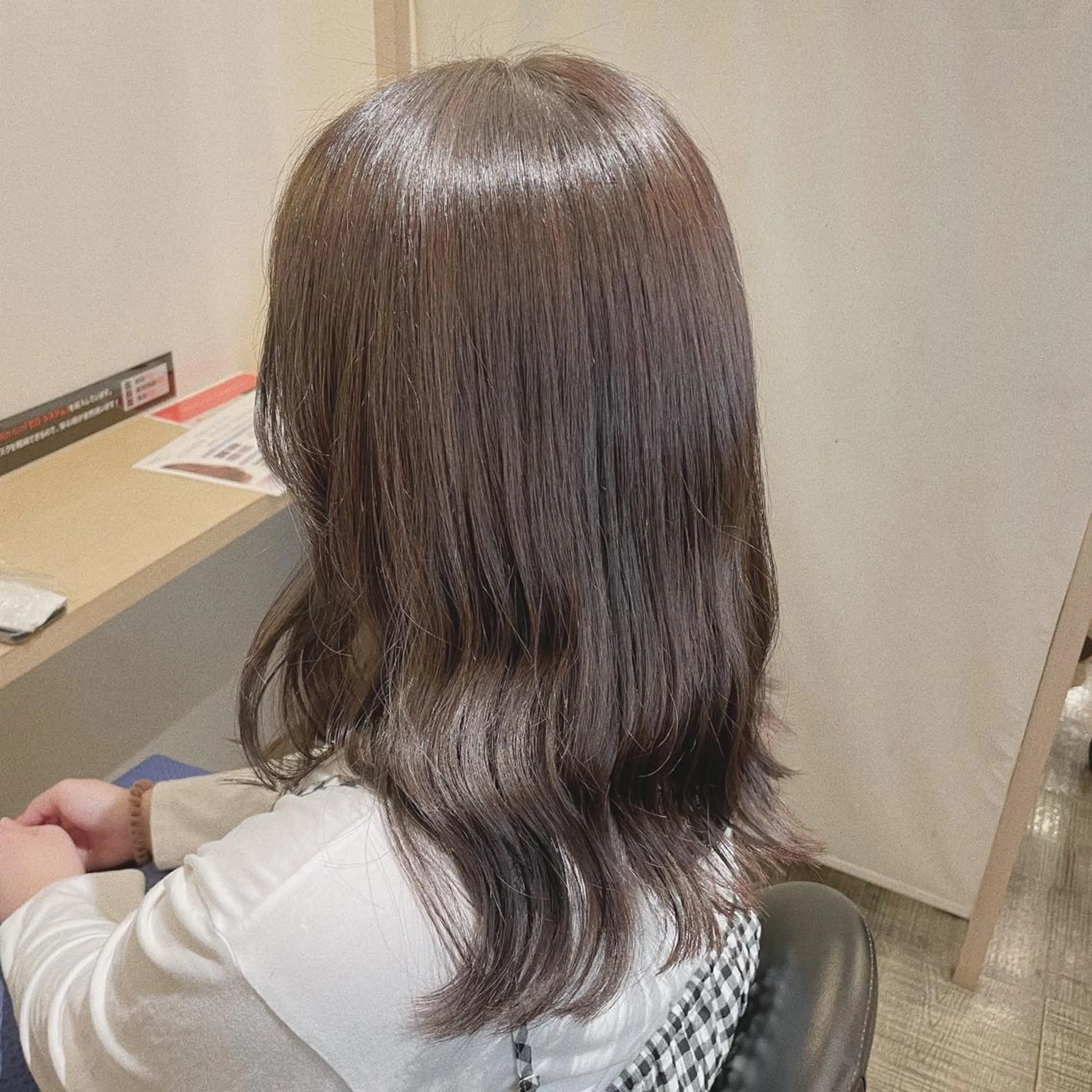 ロング カラー 落合 美穂のヘアスタイル