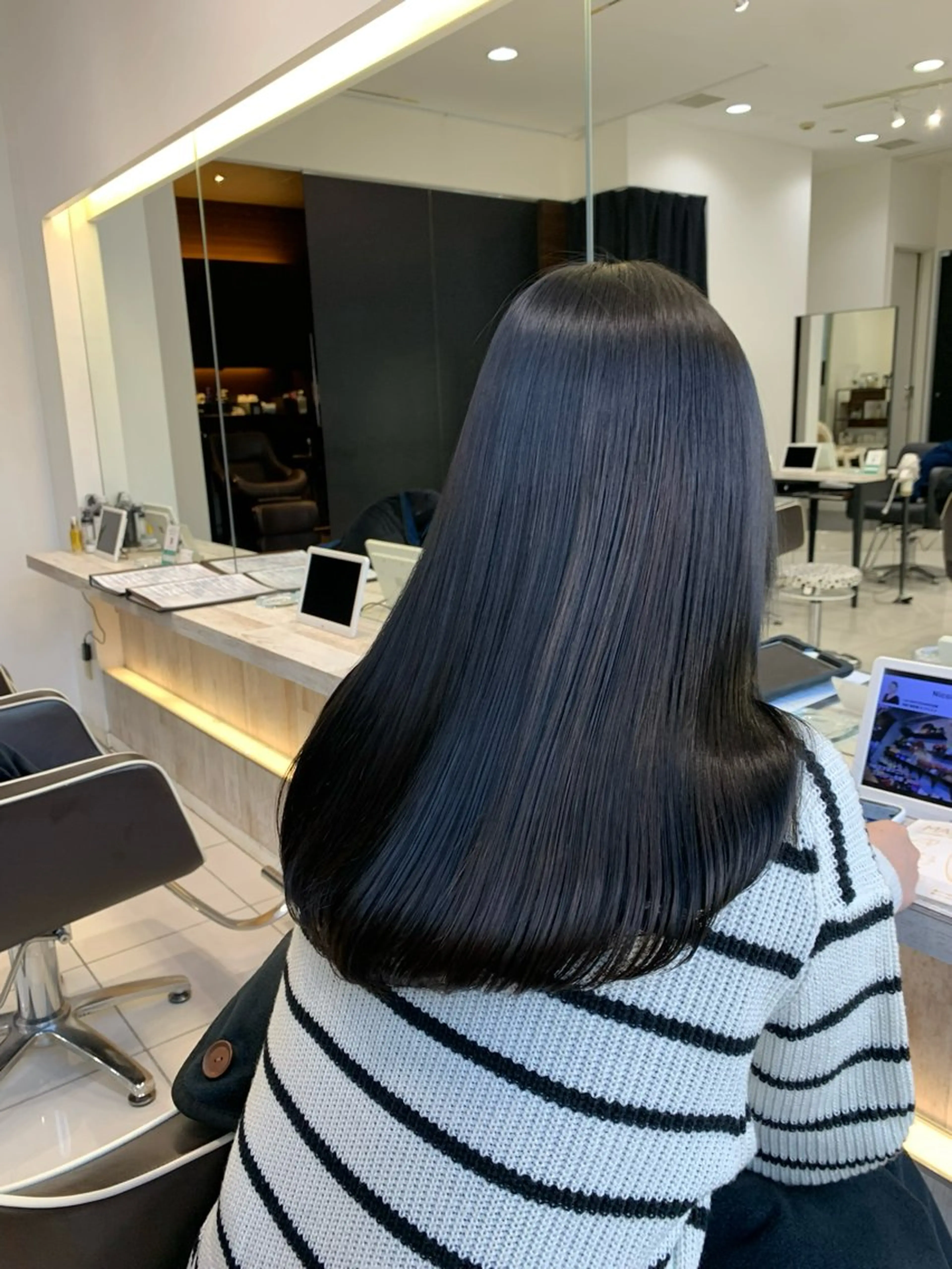 ロング カラー ゆあ♡ 髪質改善×美髪矯正のヘアスタイル