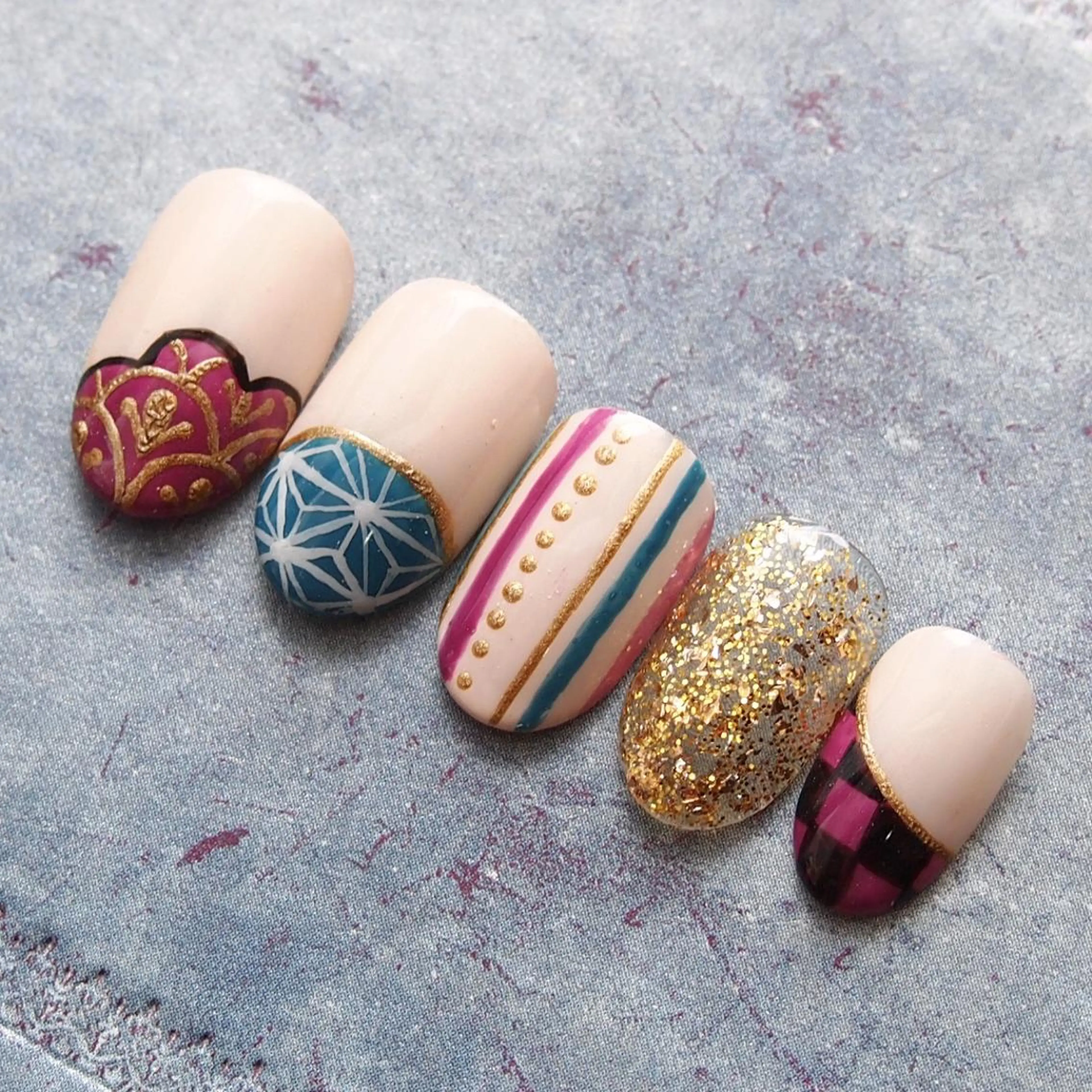 ネイル ハンドネイル 山田 麻衣のネイルデザイン