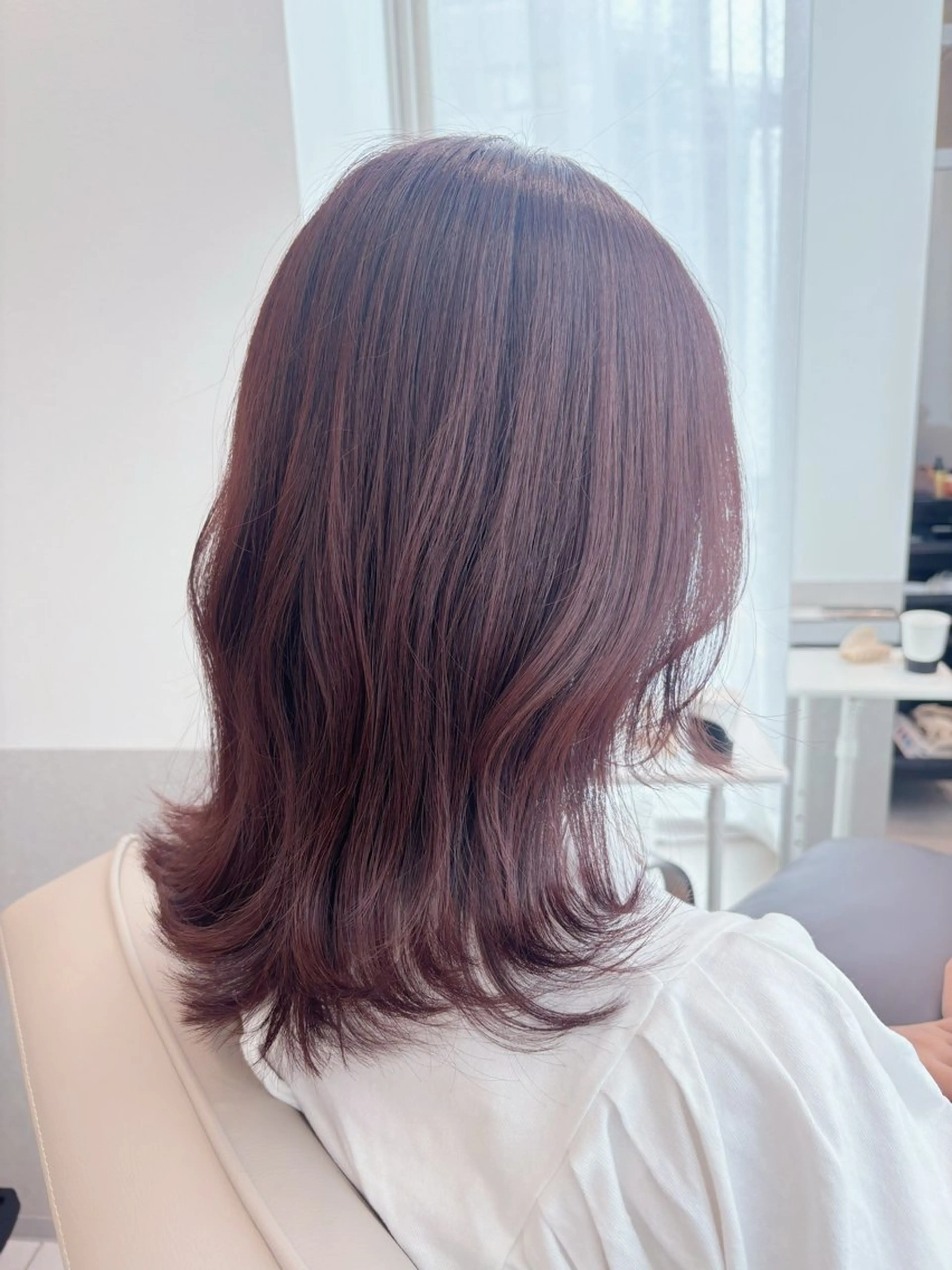 ミディアム カット トリートメント ふわっとレイヤー 🪽スガヤハルミのヘアスタイル
