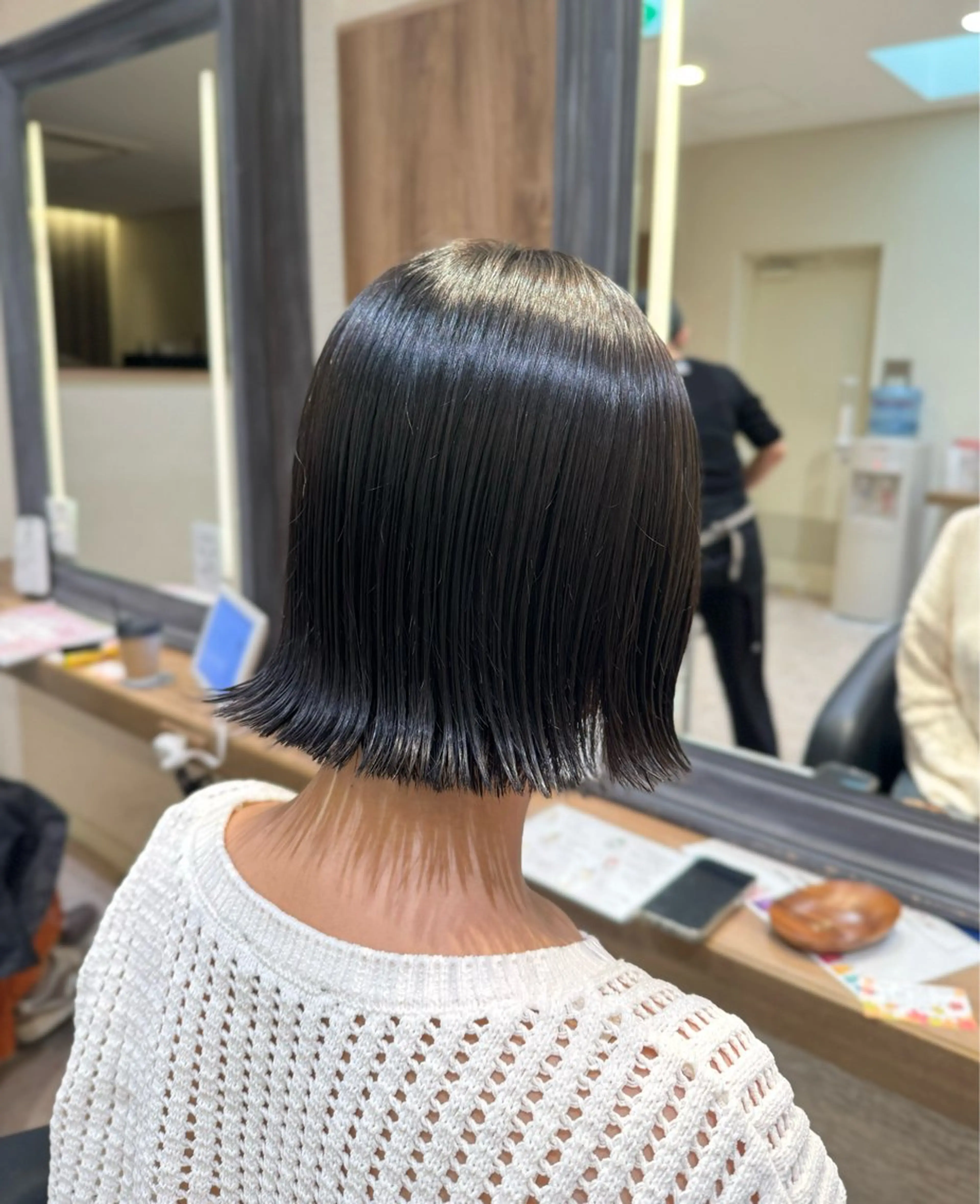 ミディアム カラー カット ヘアカラー さら艶ストレート 🩶Suzuneのヘアスタイル