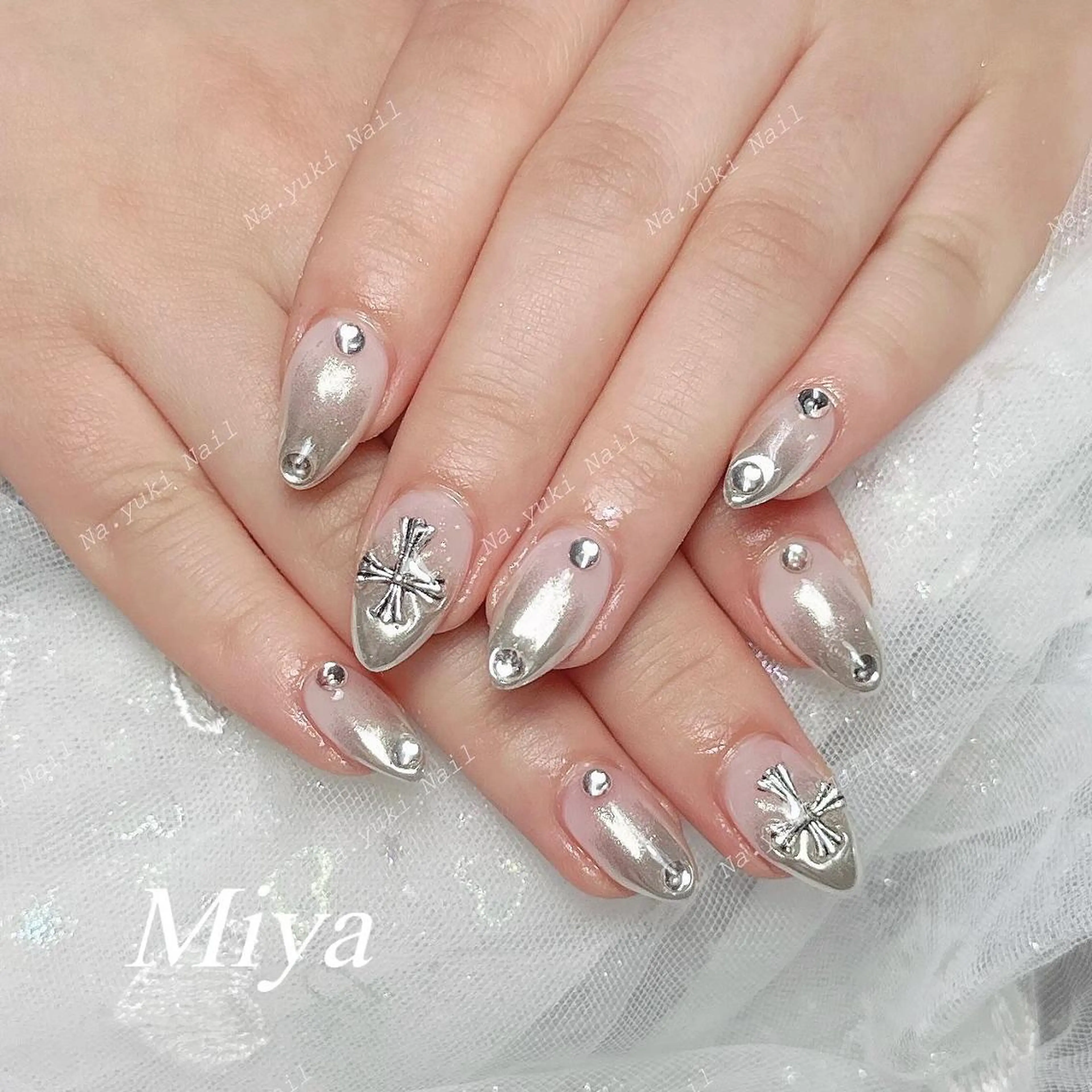 ネイル ハンドネイル ハンドケア 🦋 Queenieのネイルデザイン