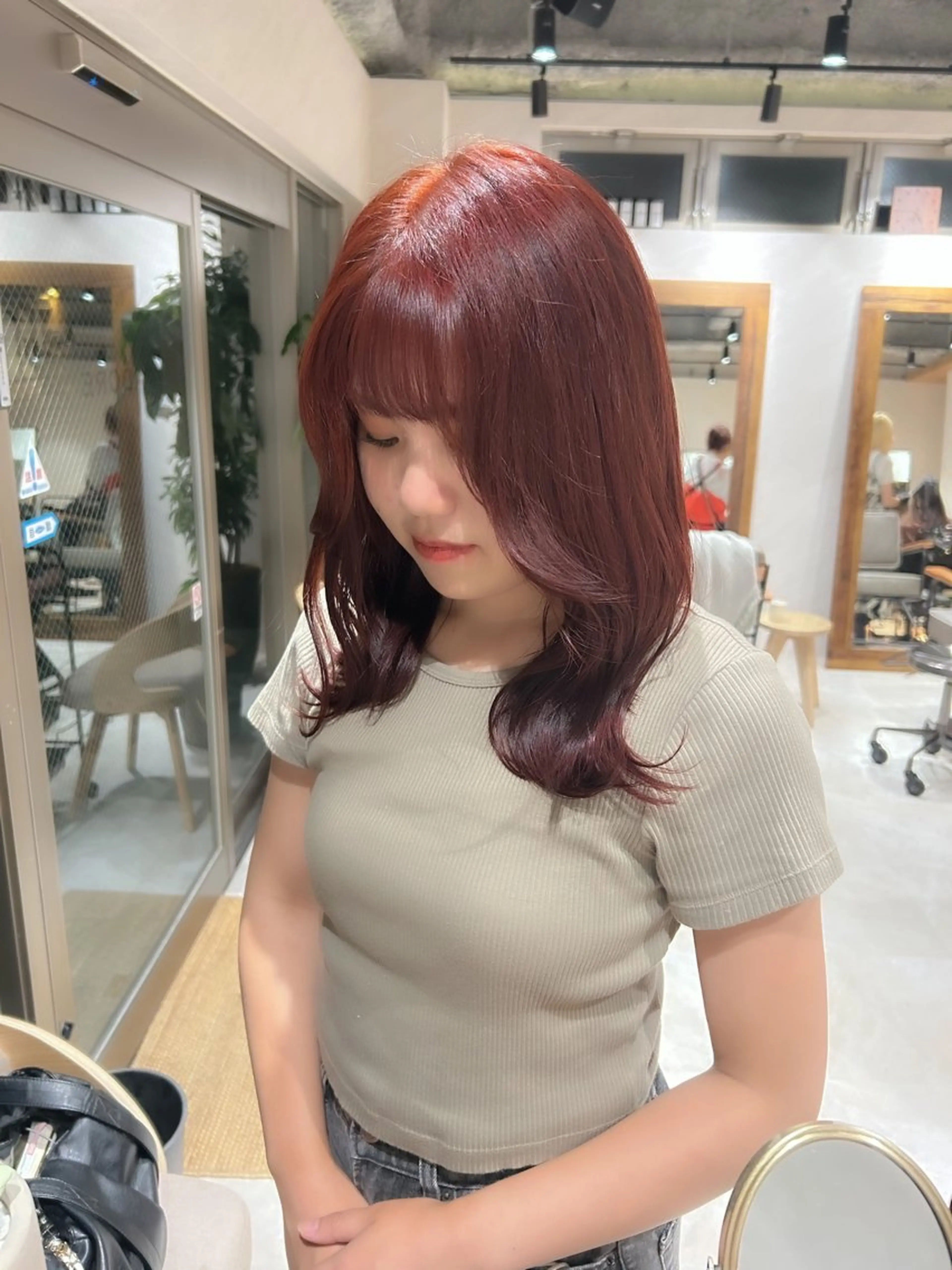 セミロング カラー カシス ピンクカラー 🎀髪質改善・艶髪カ ラー🎀YUMEKAのヘアスタイル