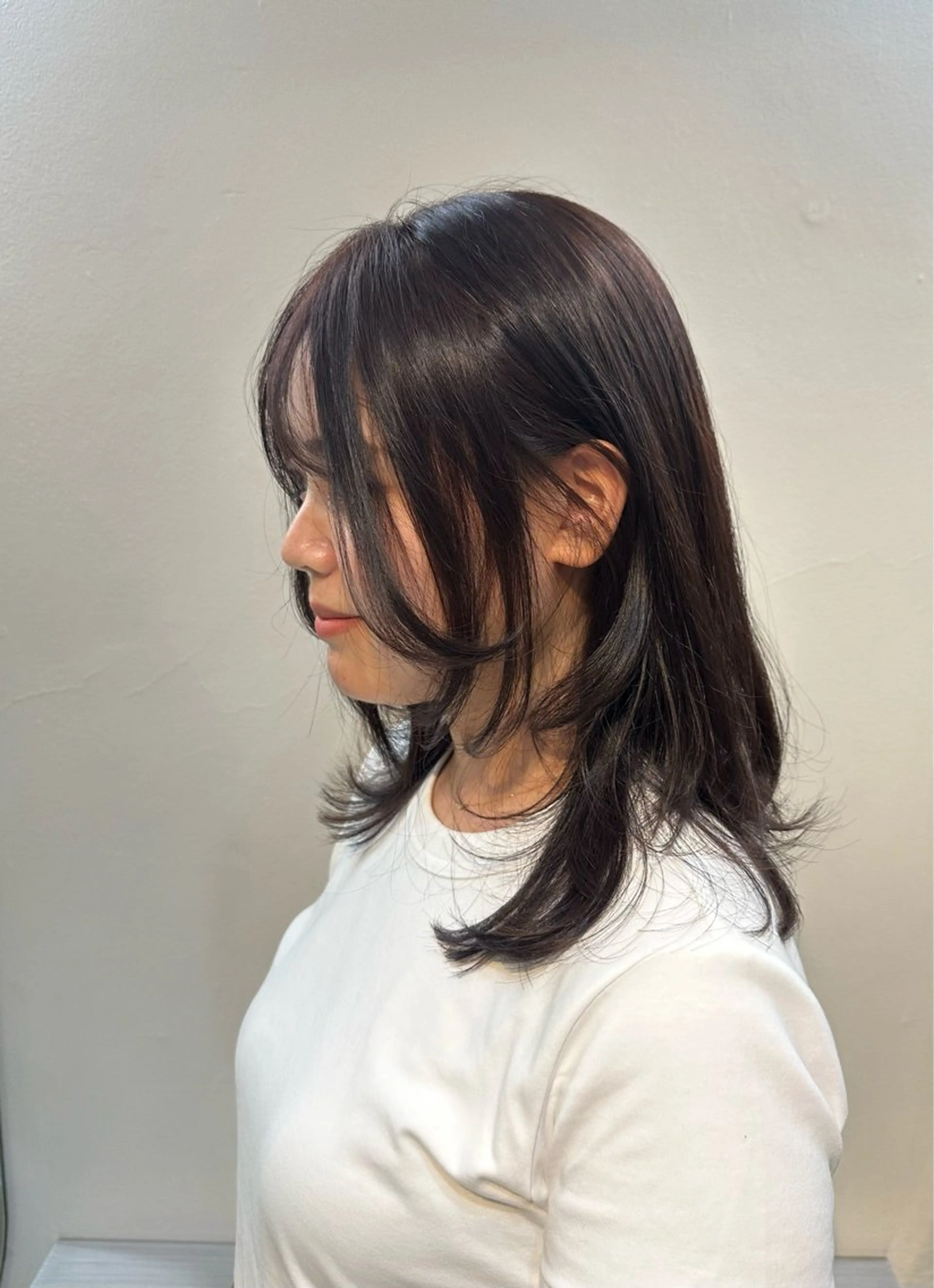 ミディアム ラベンダーブラウン FavyS「フェイヴィーズ」所属・竹中 彩音のヘアスタイル