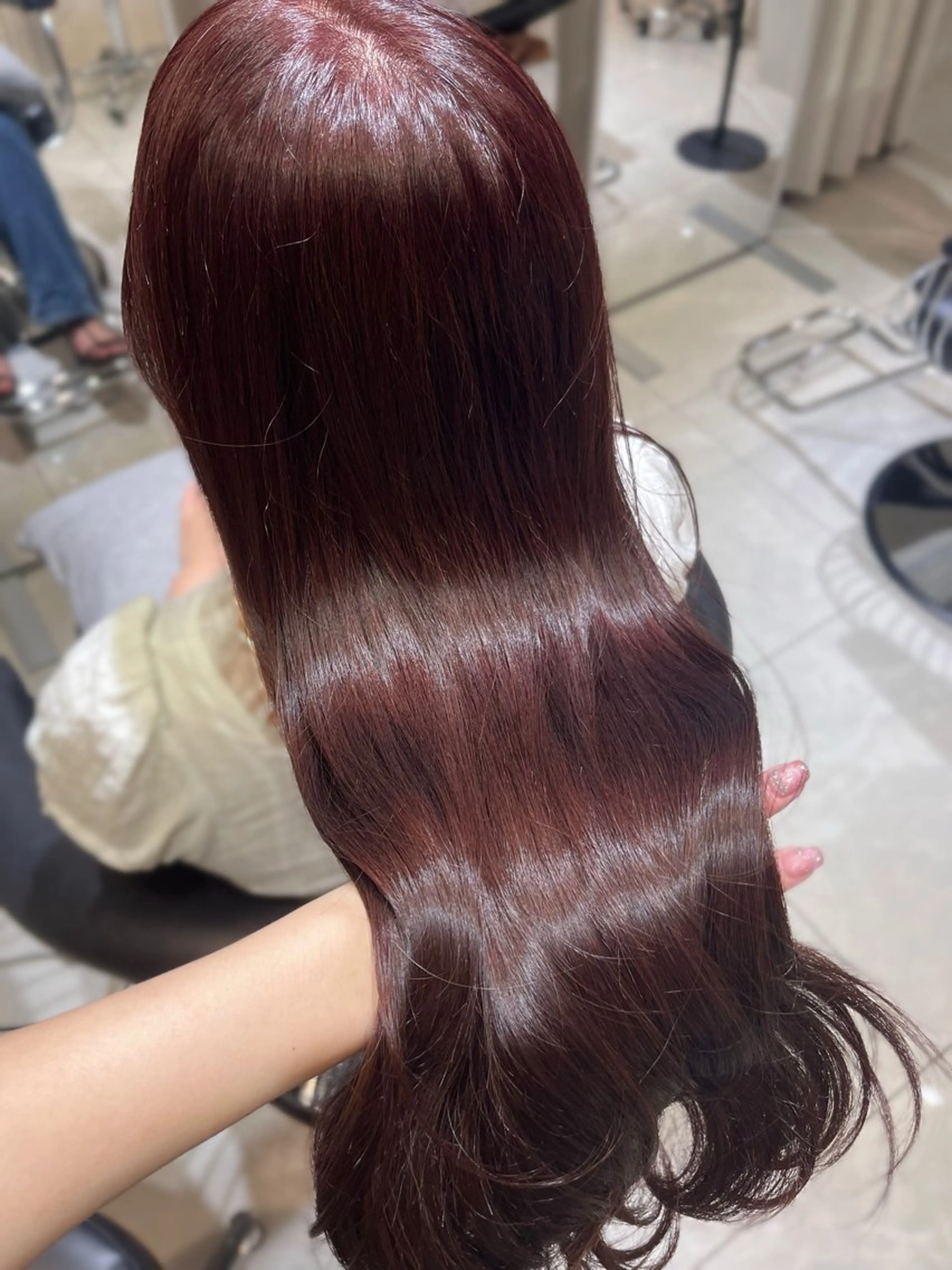 ロング カラー ブリーチ ボルドーカラー ダブルカラー ブリーチなしカラー MITSUKI🤍 モテ髪×韓国レイヤーのヘアスタイル