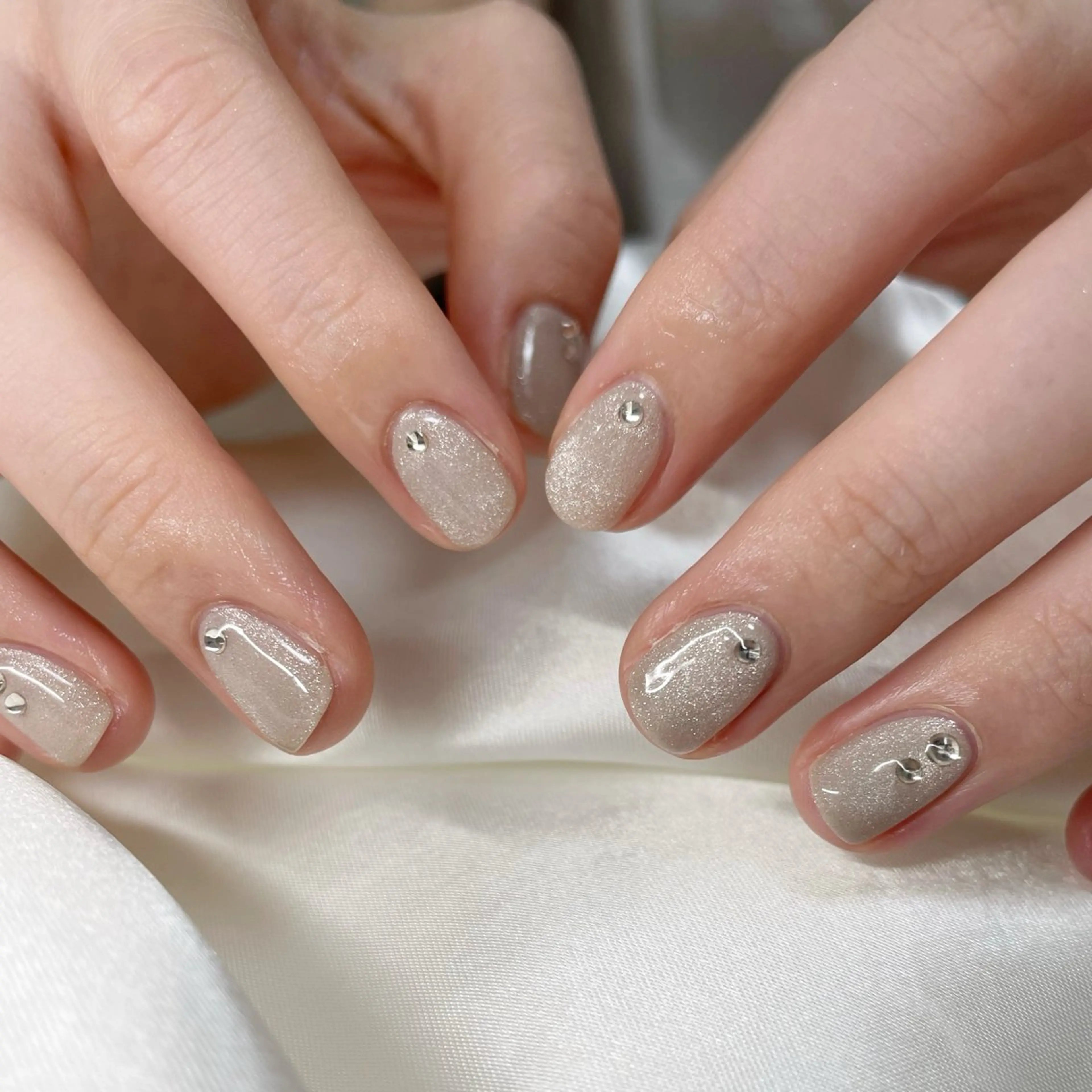 ネイル ストーンネイル ハンドネイル nailsalon SANANAILのネイルデザイン