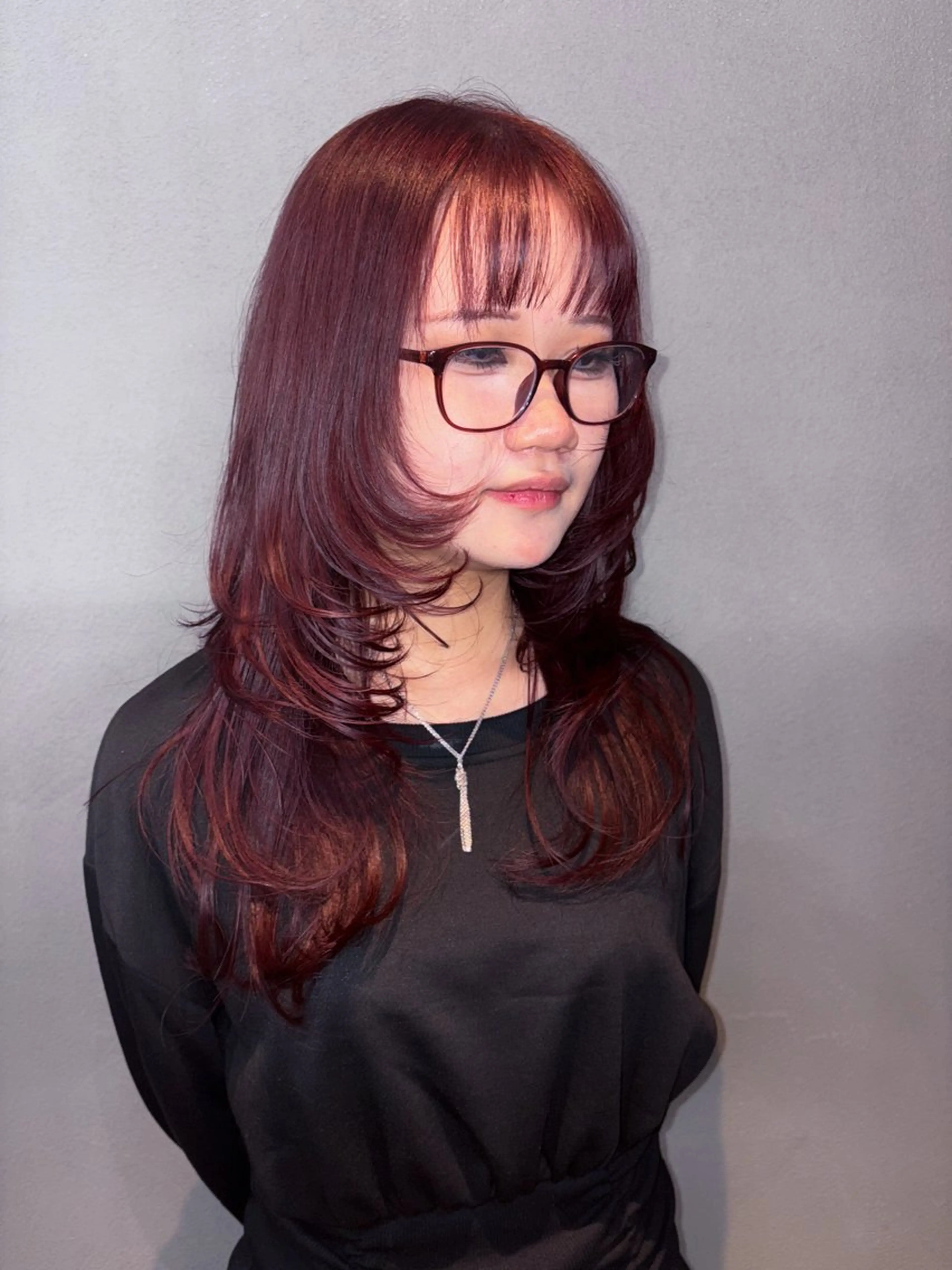 ロング レイヤーカット カット THEDOTS所属・淀 小南津のヘアスタイル