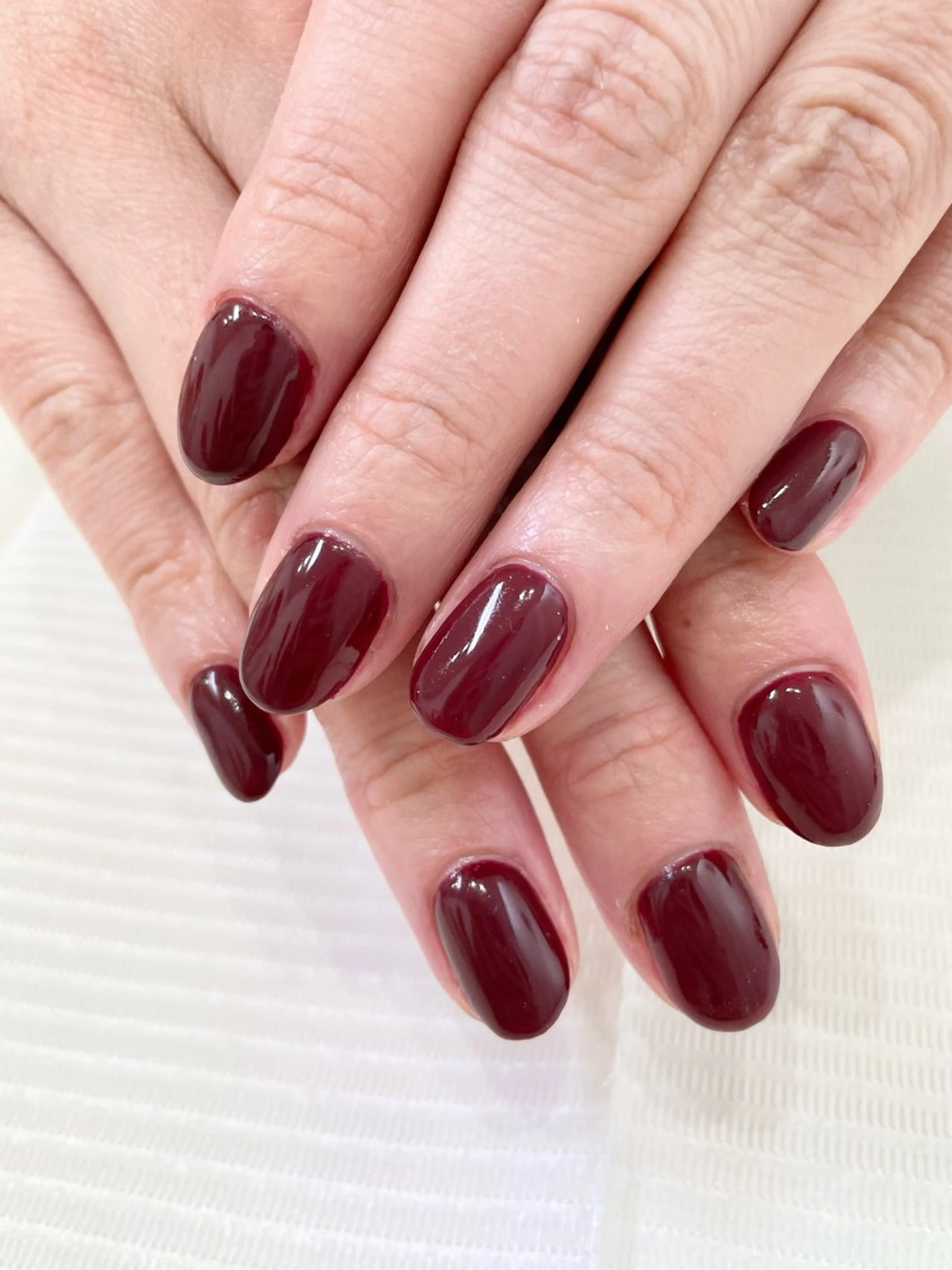 ネイル ワンカラーネイル esNAIL新宿西口店所属・emi esNAILのネイルデザイン