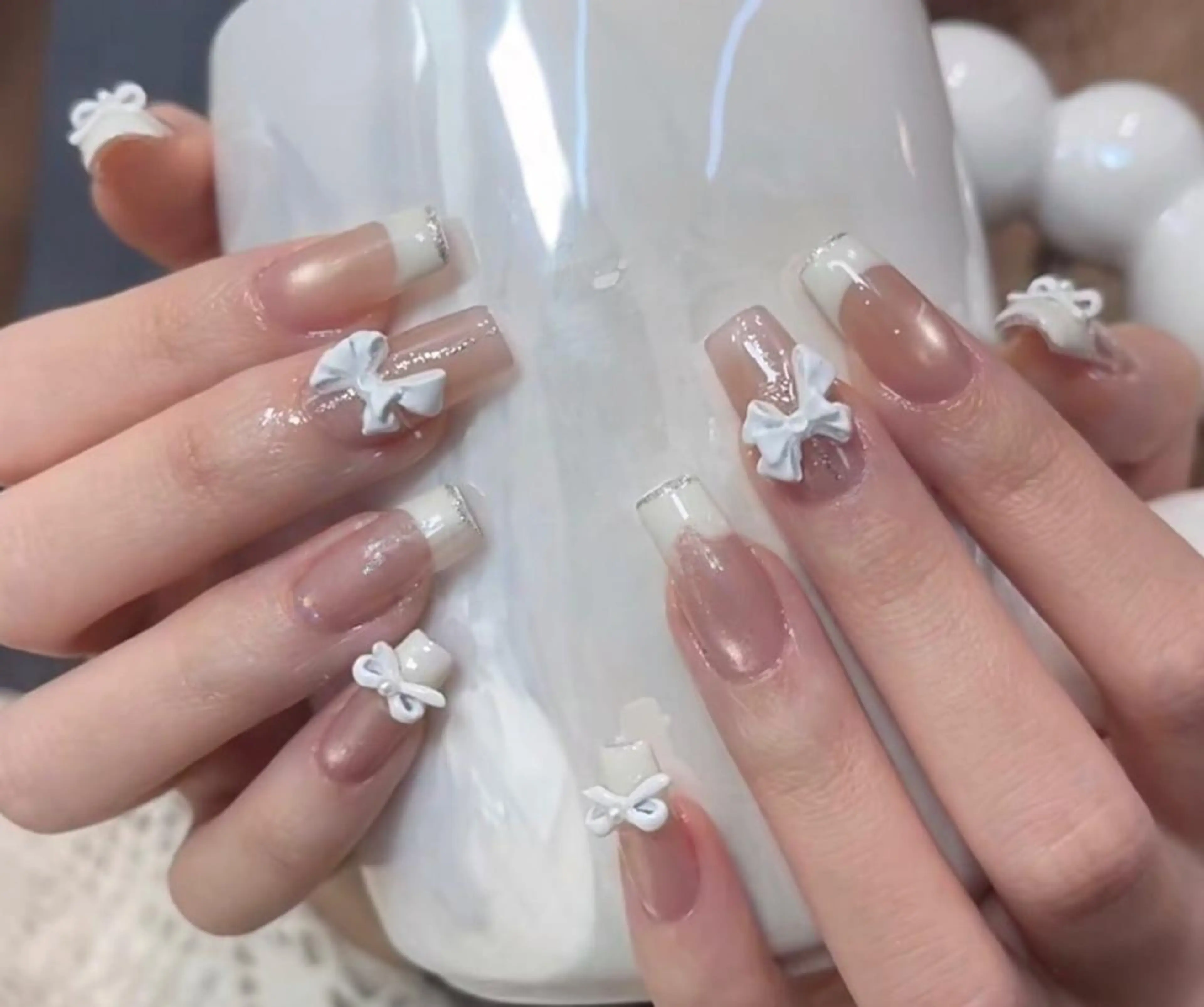 マツエク・マツパ ハンドネイル 🍑 momo_nailのネイルデザイン
