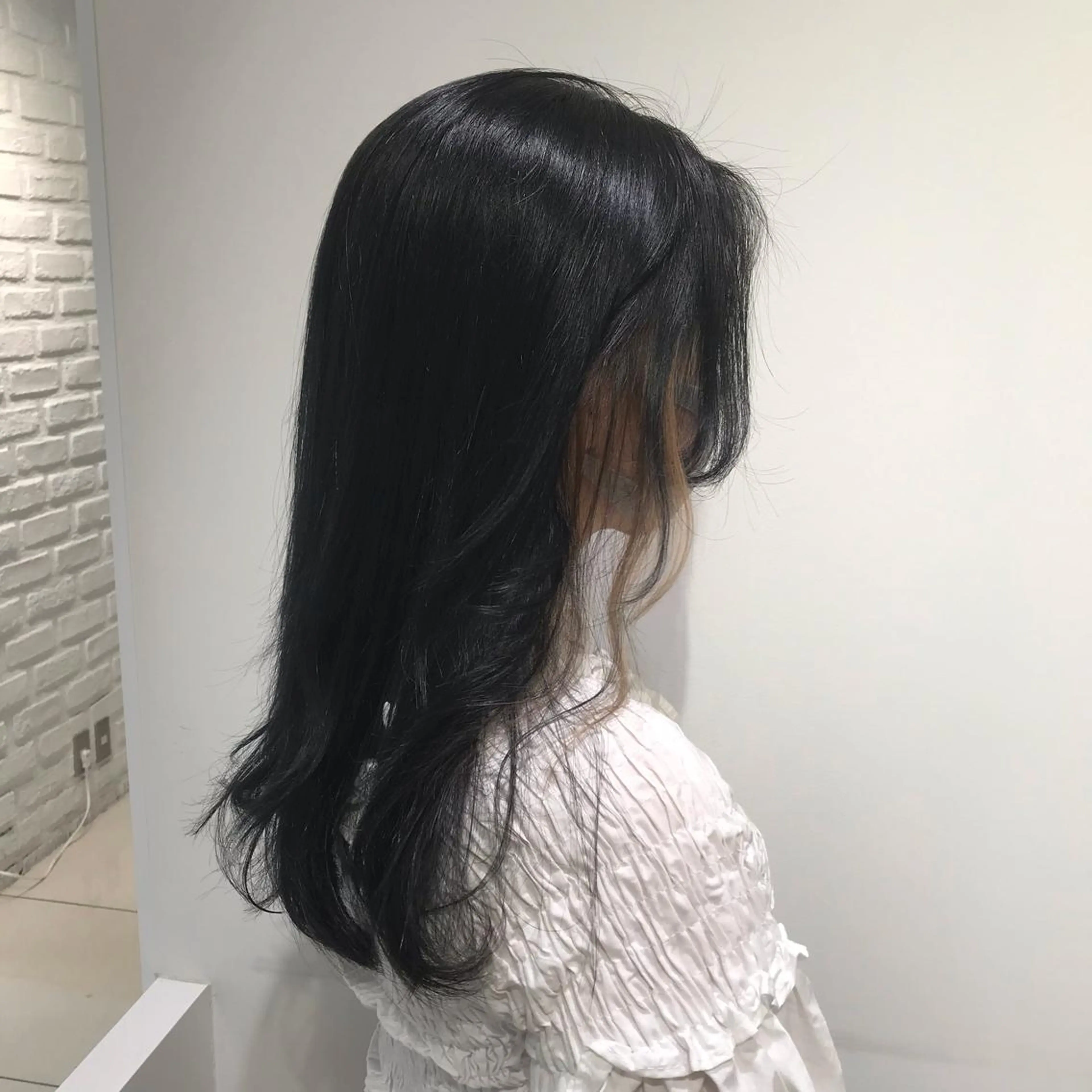 セミロング カラー ベージュカラー 黒髪 ブルーカラー ブルーブラック 透明感カラー ヘアカラー トリートメント 暖色カラー🌹 中山由梨のヘアスタイル