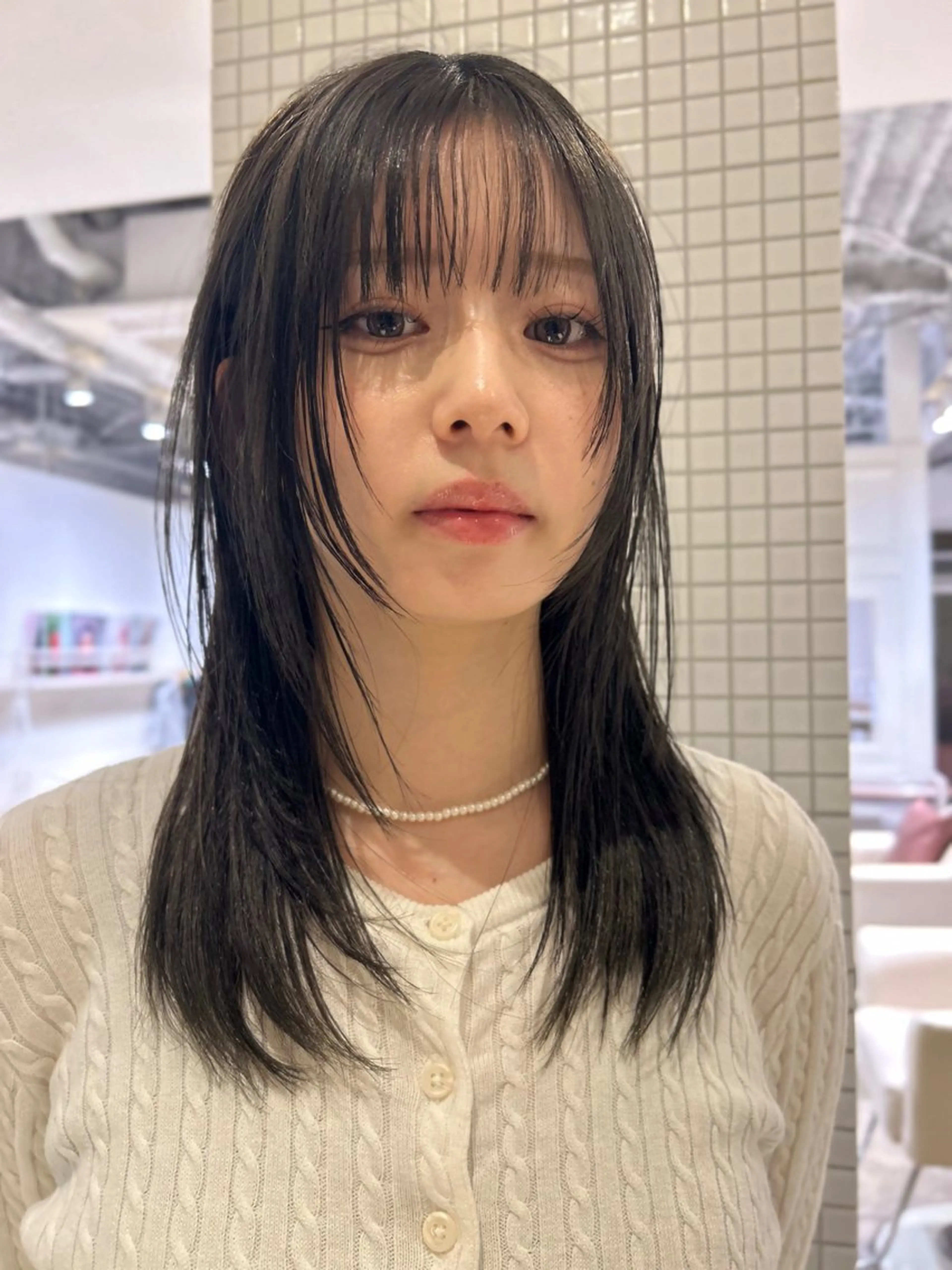 セミロング カラー ヘアカラー トリートメント HOLIDAYS はなのヘアスタイル
