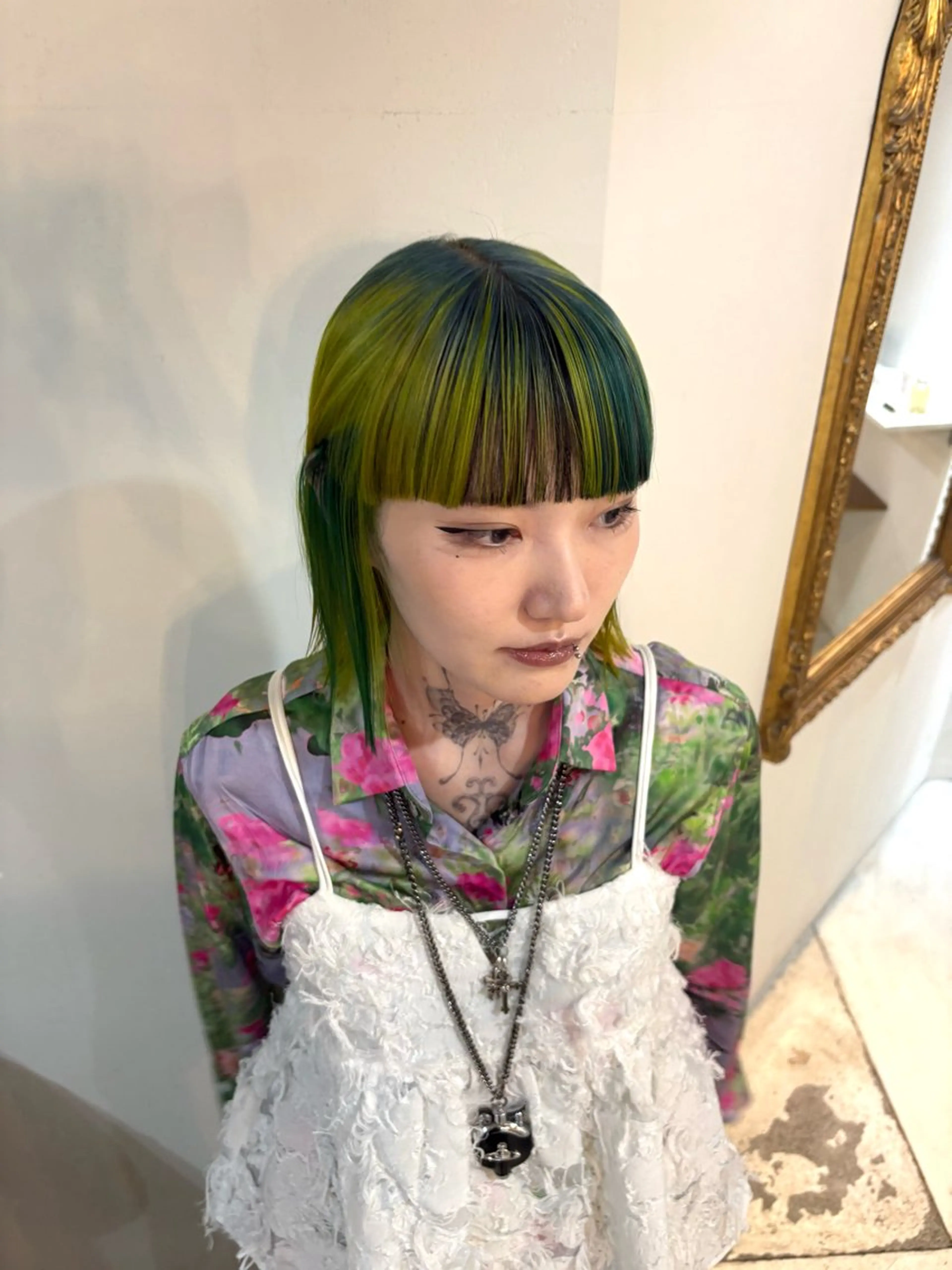 ミディアム カラー デザインカラー カット ヘアカラー トリートメント ハイトーン/デザイン カラー/DAICHIのヘアスタイル