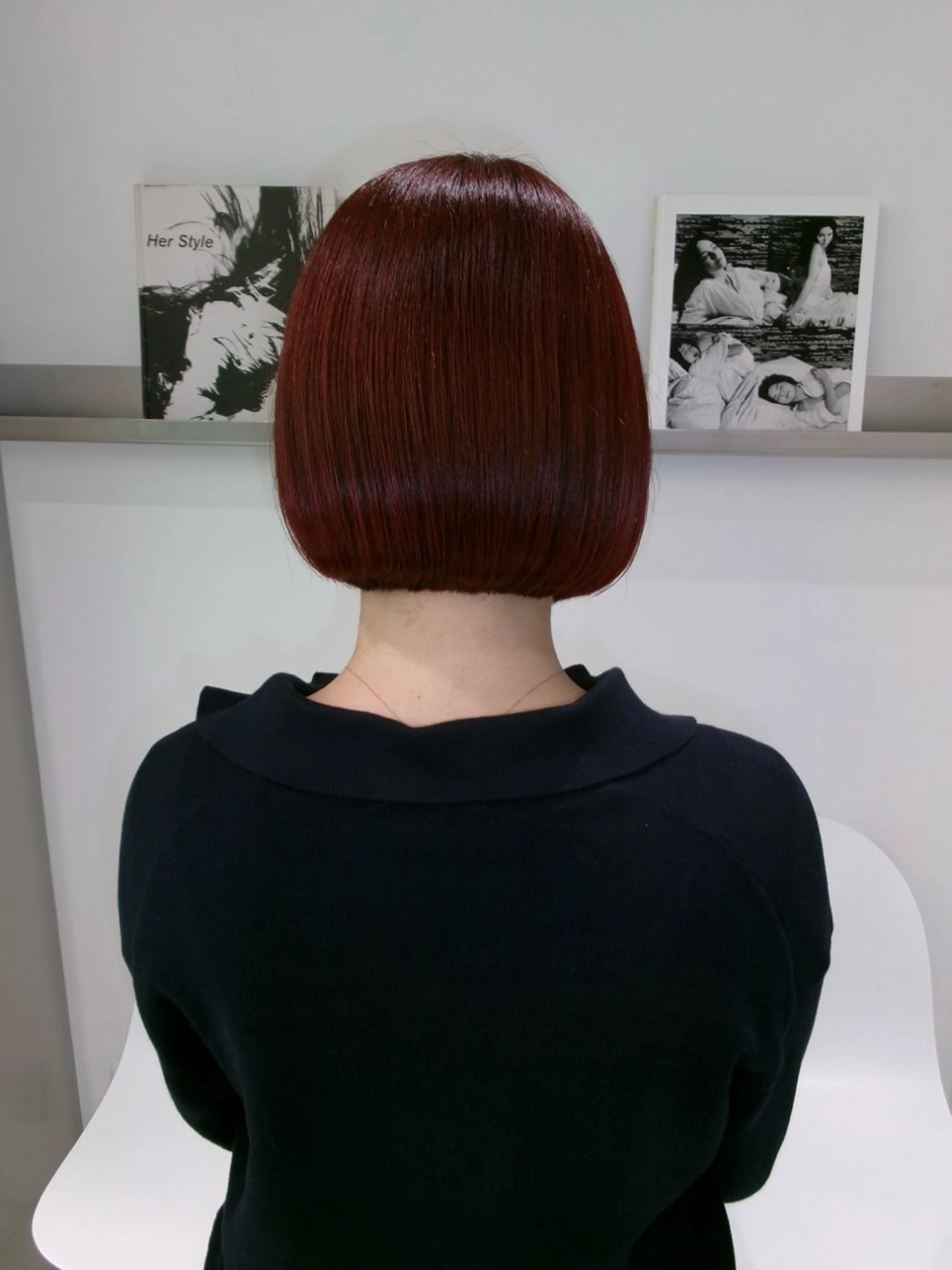 ショート カラー ボブ Lisa／艶カラー ／レイヤーカット特化のヘアスタイル