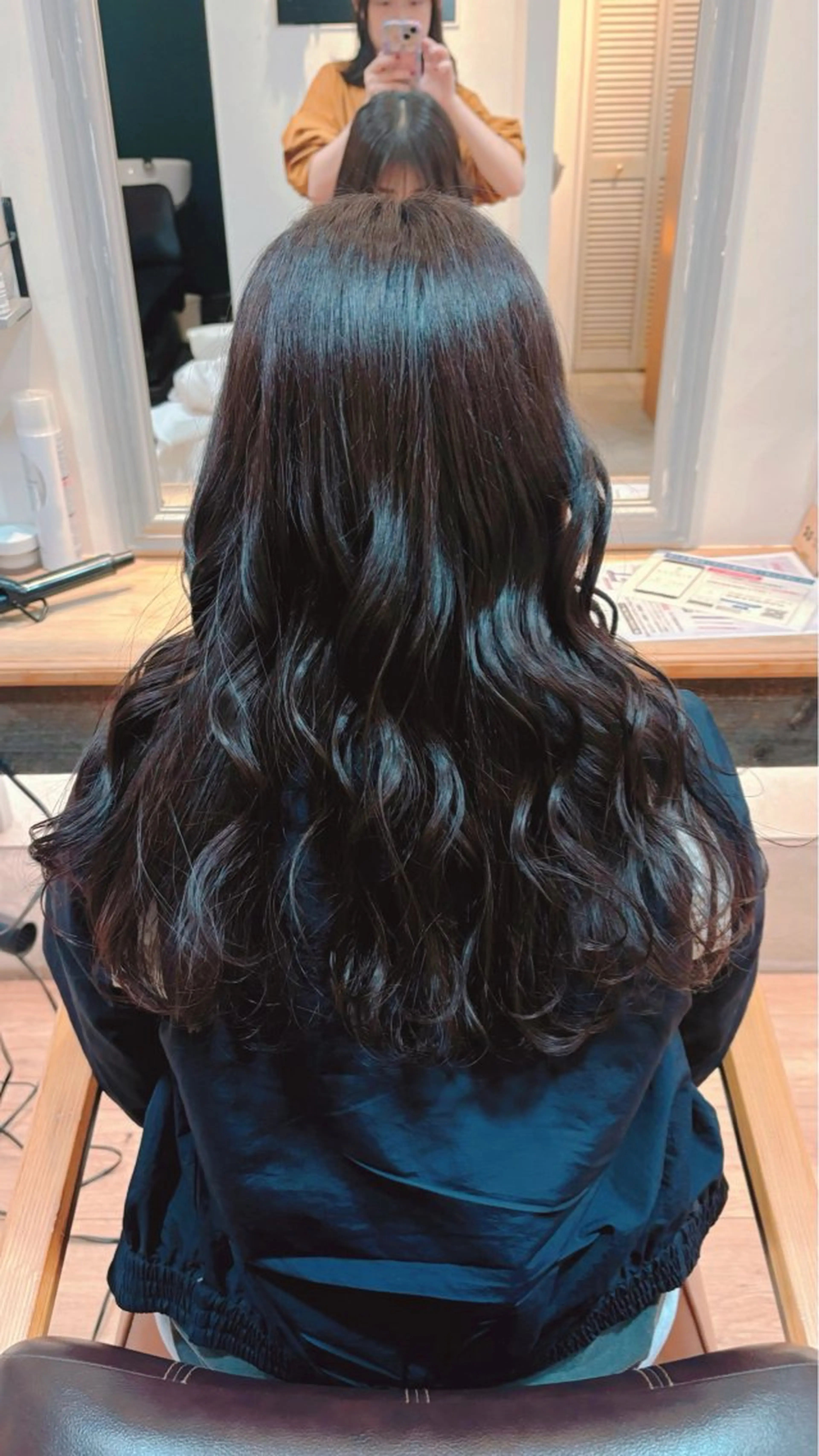 ロング カラー イルミナカラー makoto⌇レイヤ ー⌇艶カラー🍒‎のヘアスタイル