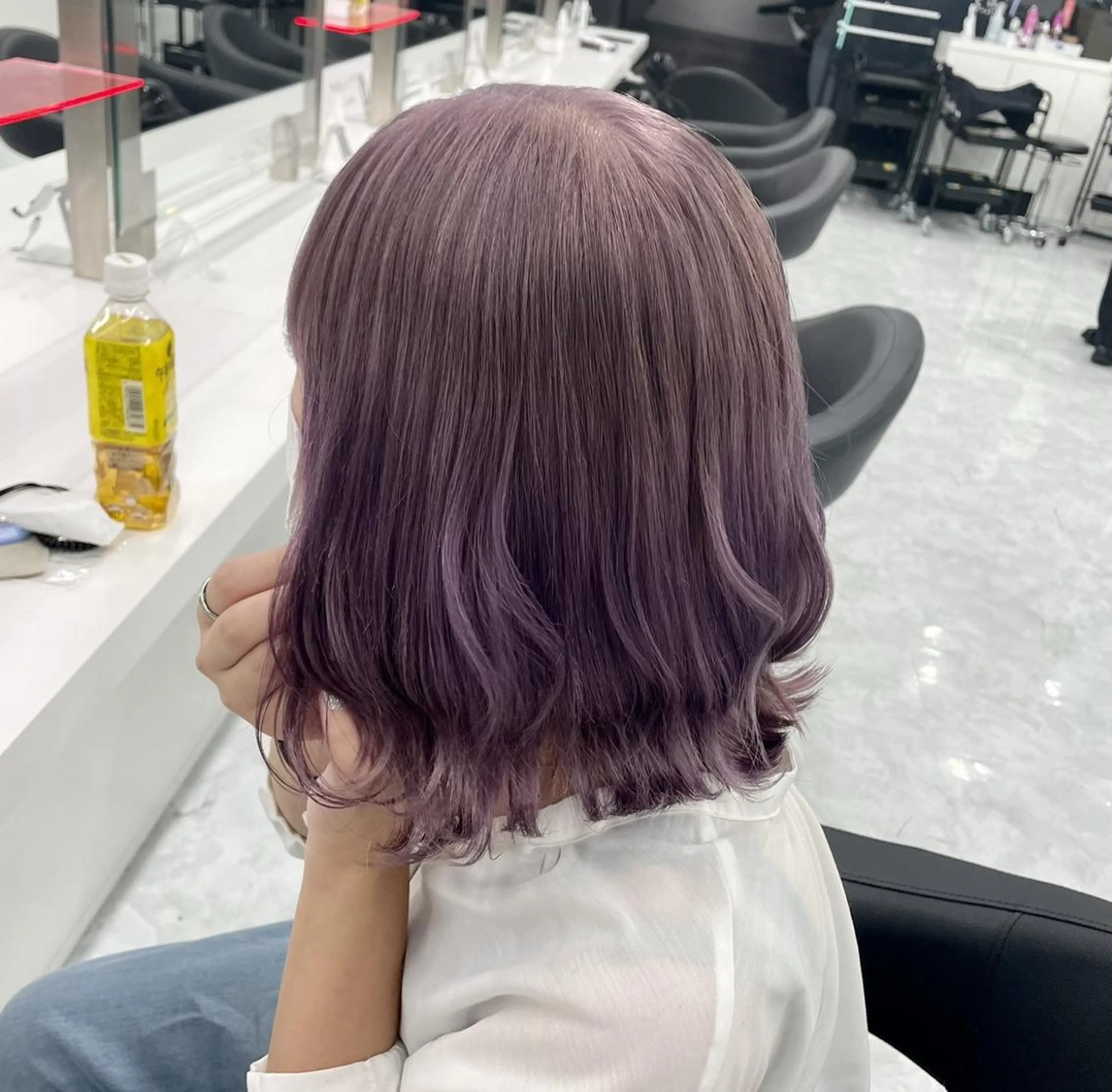 カラー セミロング 🍒透明感カラー🌨 🥕ハイトーンカラーのヘアスタイル