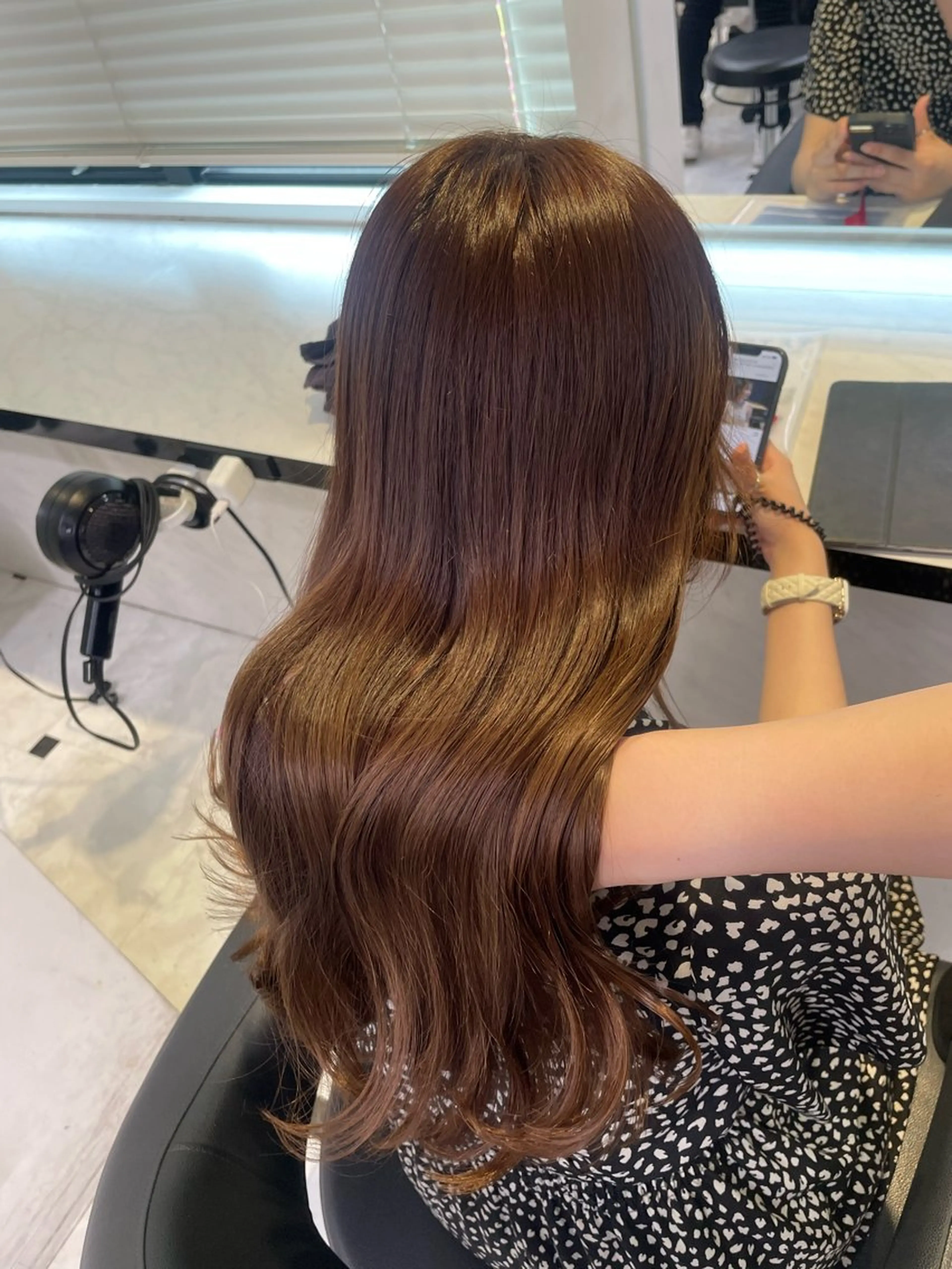 セミロング カット ヘアカラー うる艶トレンドヘア 🕊️上野BABYのヘアスタイル