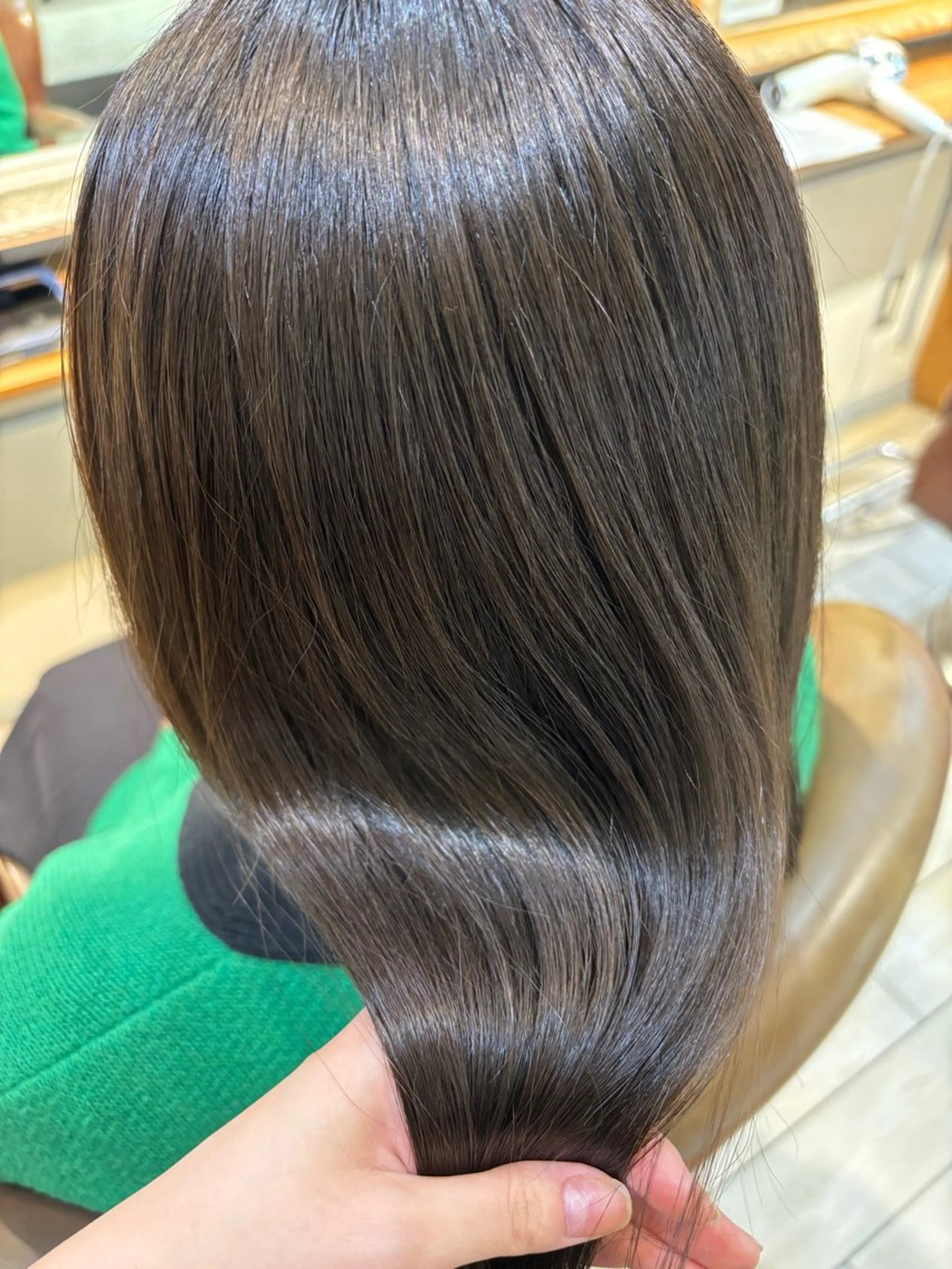 セミロング カラー ヘアカラー トリートメント 古屋 澪　艶髪カラー✨のヘアスタイル