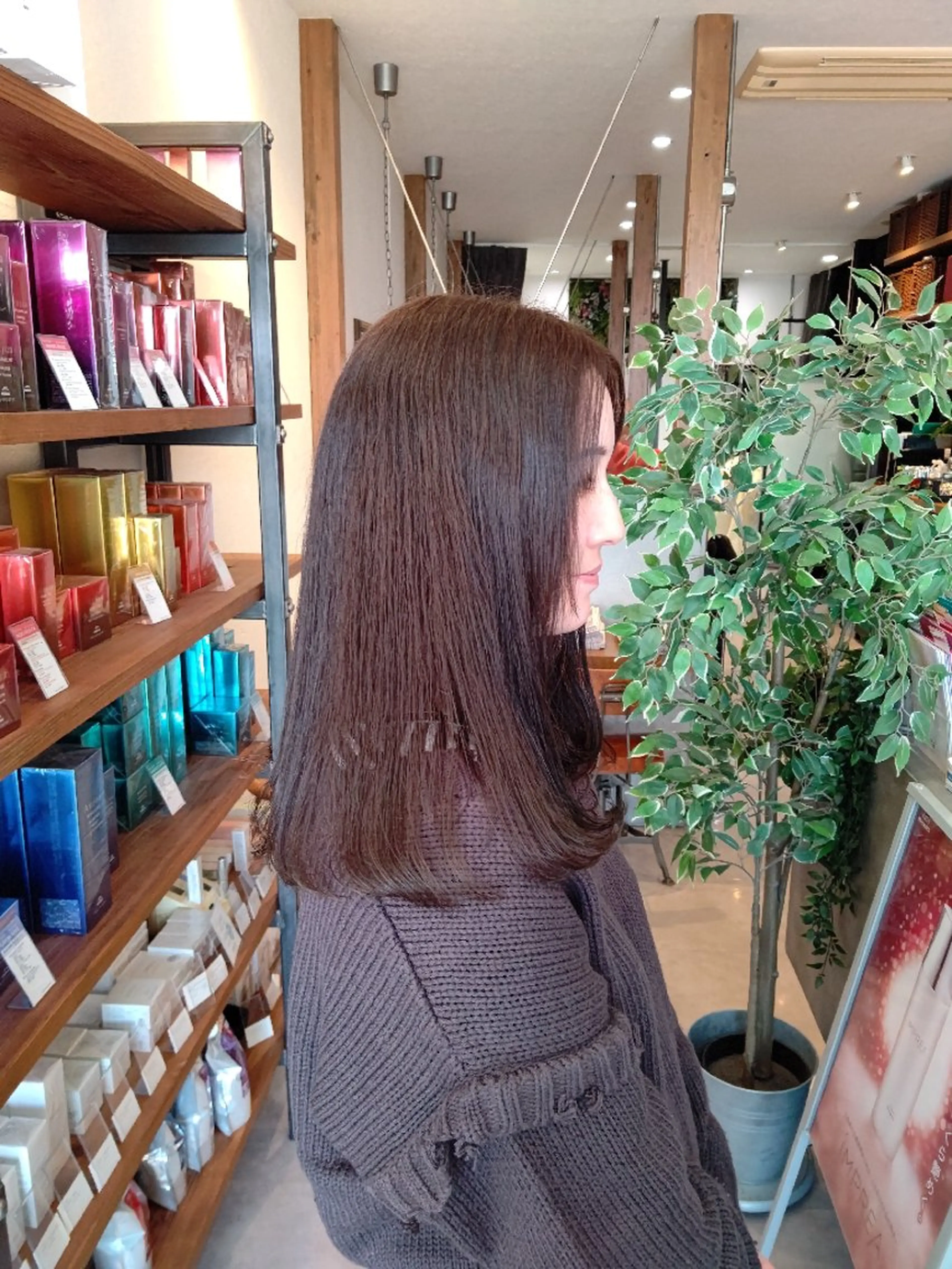 ミディアム simon🩷半田 カットブリーチモデルのヘアスタイル