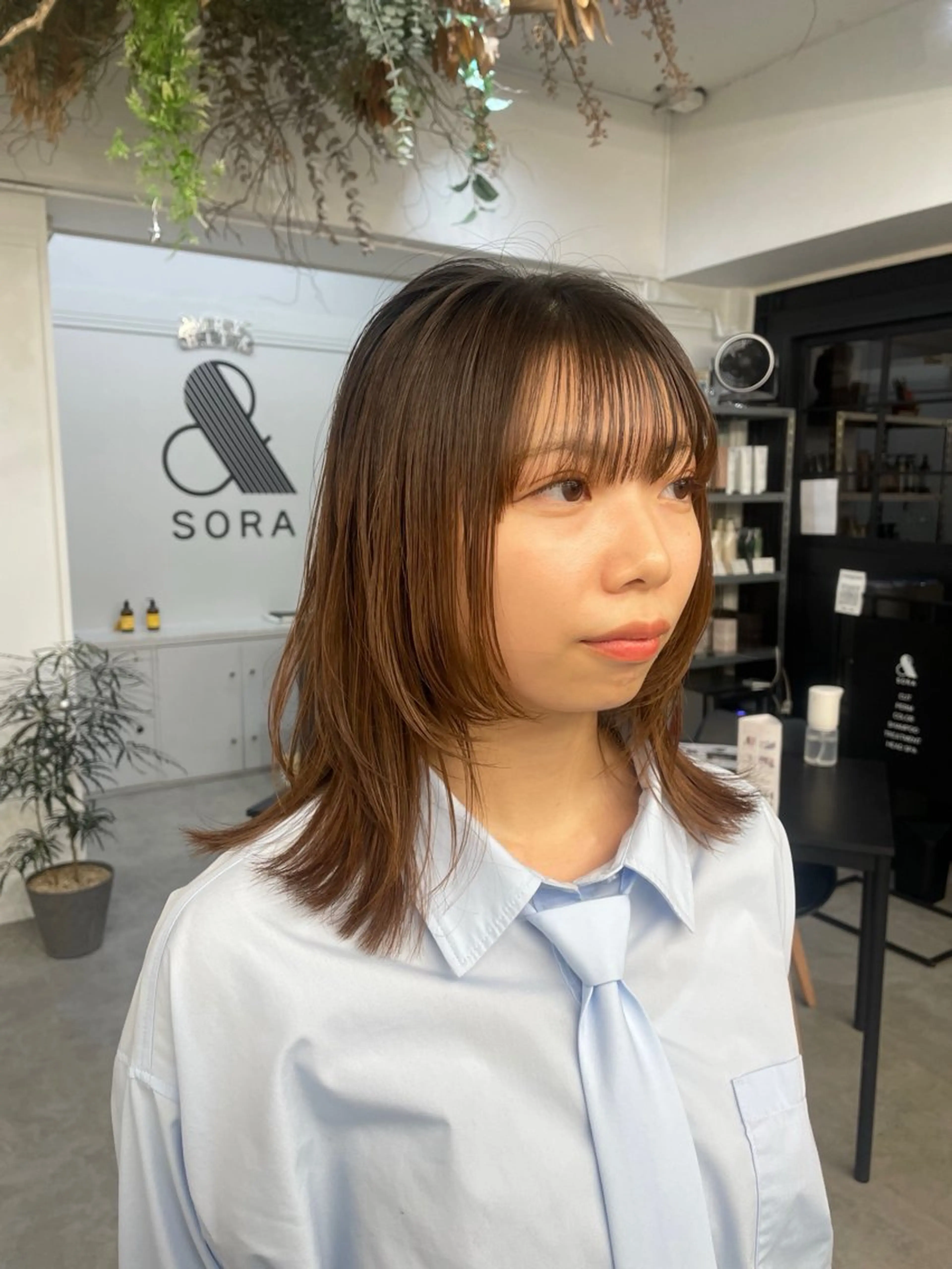 ミディアム くびれヘア くびれレイヤー レイヤーカット カット ⚡️学芸大学 川上拓真⚡️のヘアスタイル