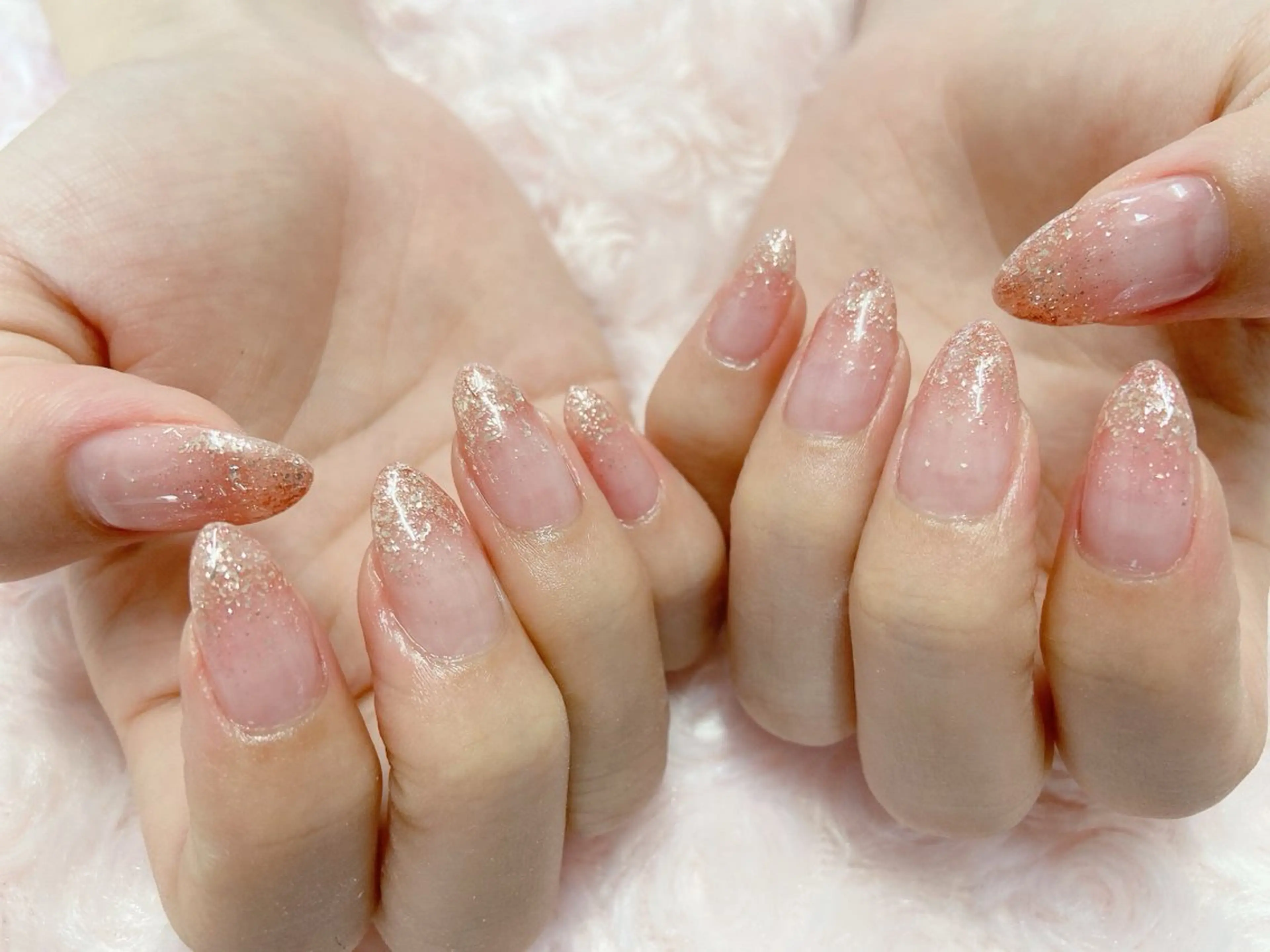ネイル ジェルネイル グラデーション ラメ(グリッター) オフィスネイル ワンカラーネイル ハンドネイル nail salon Berry所属・前田 りかのネイルデザイン