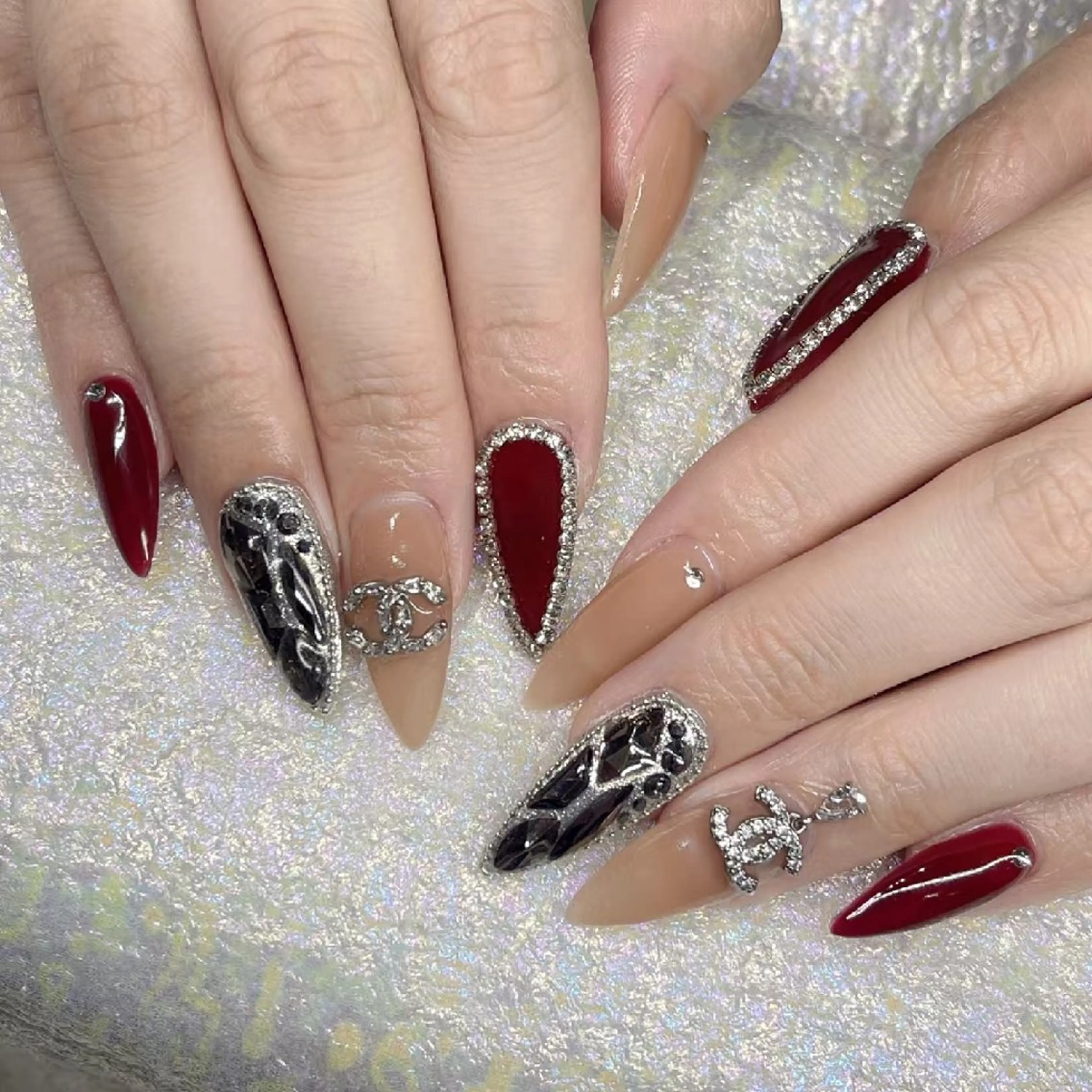 ネイル ハンドネイル Queens みなみのネイルデザイン