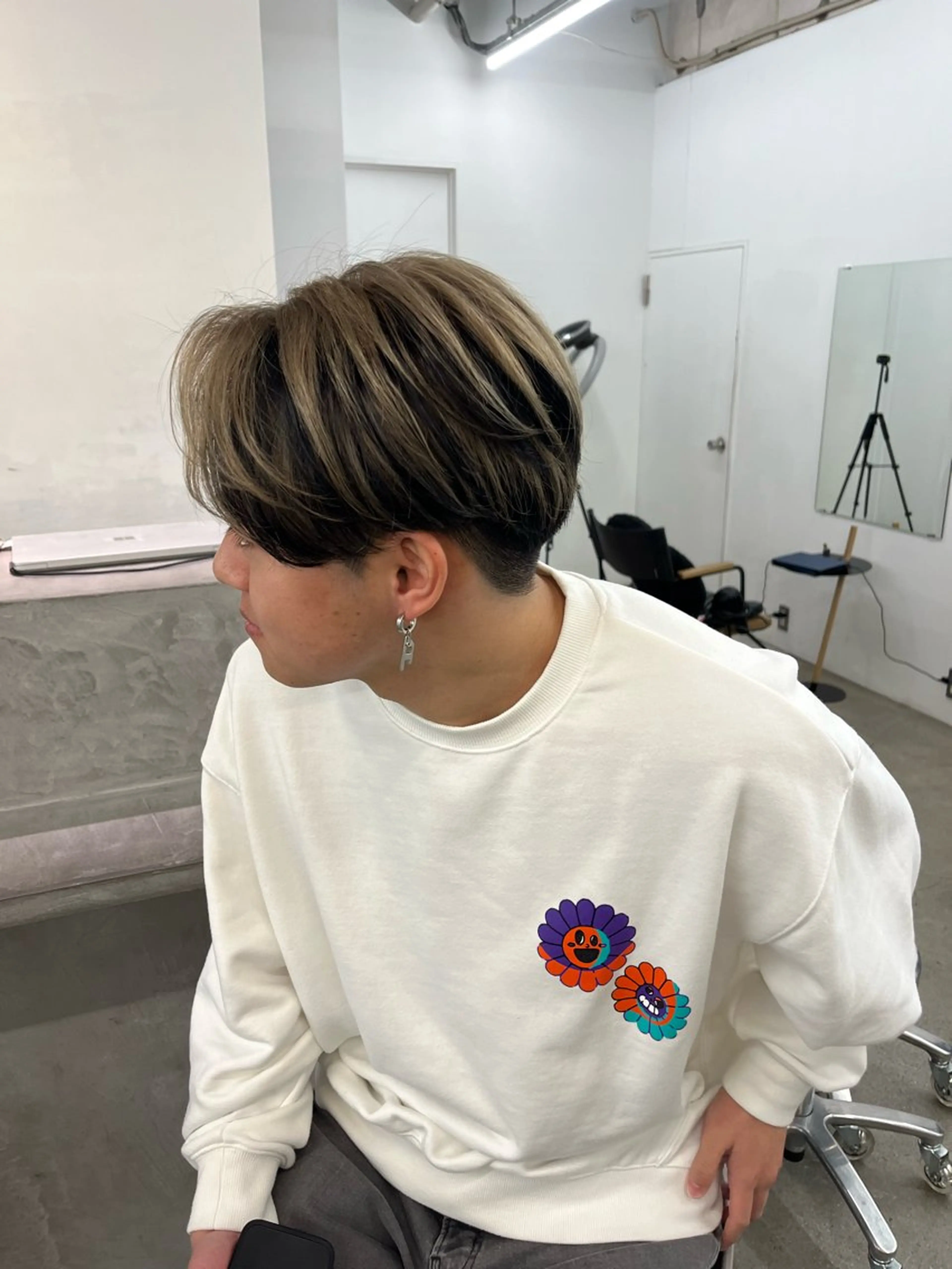 ショート カラー メンズ ヘアカラー Qin所属・ハイトーン特化 🌟  ミキのヘアスタイル