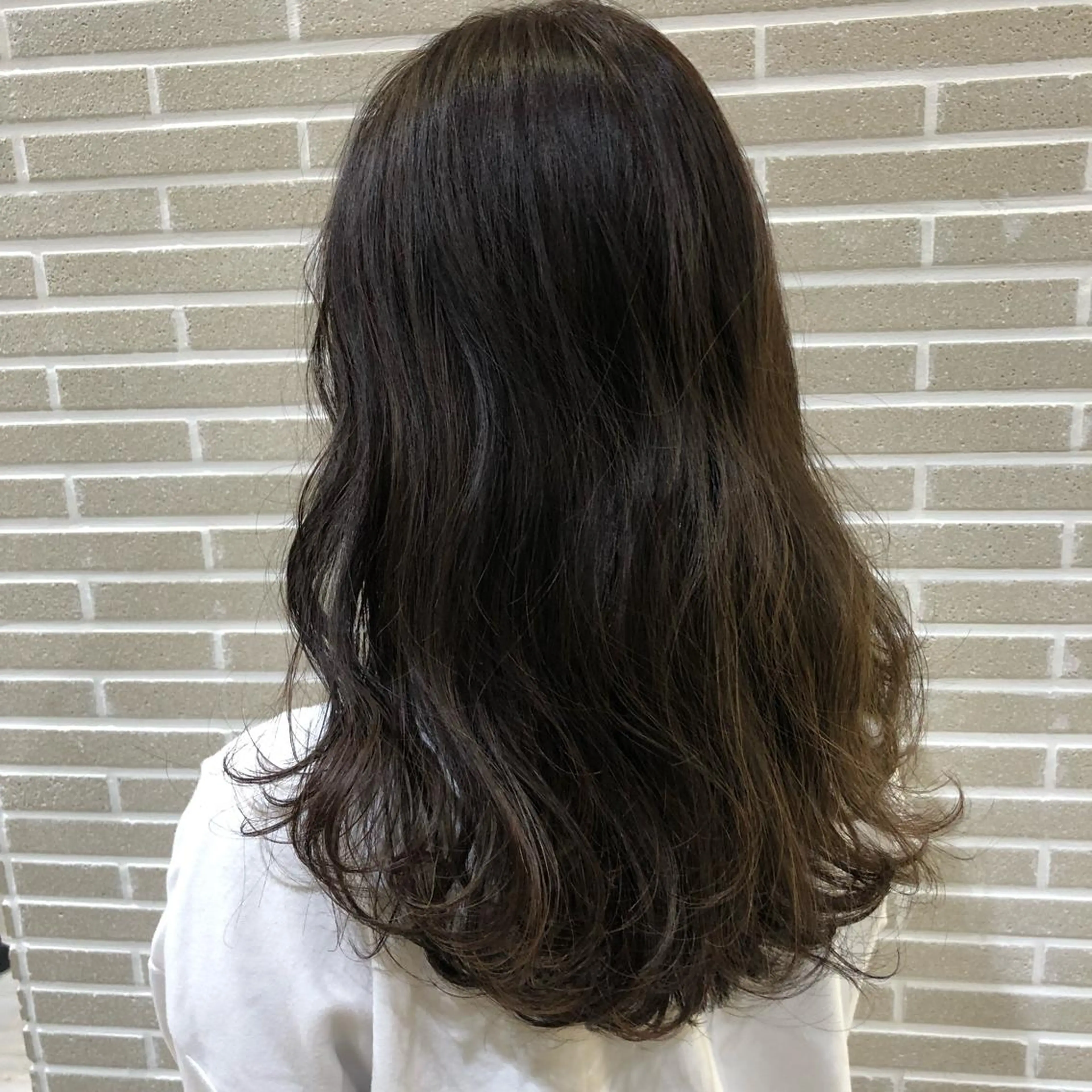 ロング カラー ヘアアレンジ 透明感カラー ハイライトカラー イルミナカラー ハイライト カット ヘアカラー トリートメント 山北 咲子のヘアスタイル
