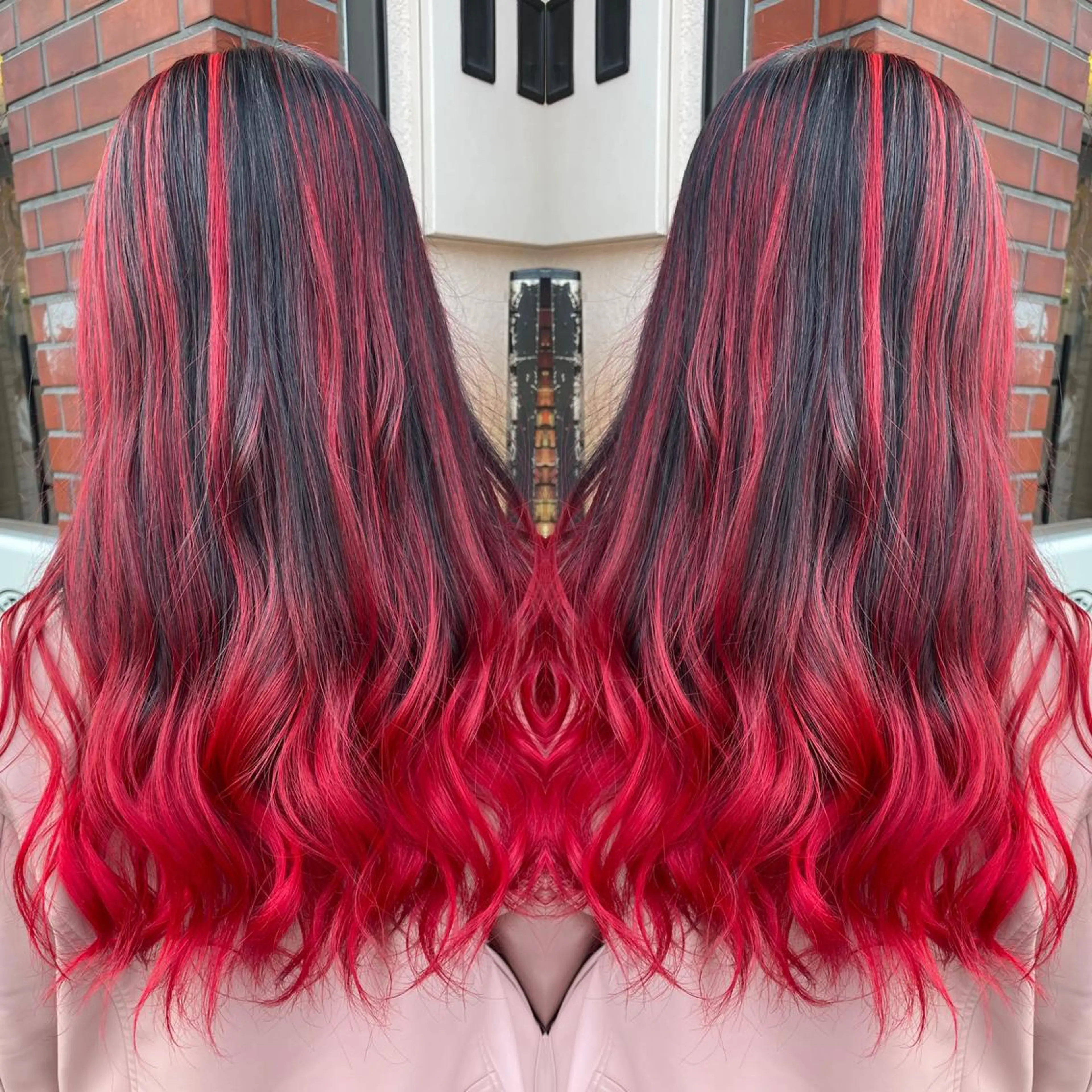 ロング カラー グラデーションカラー レッドカラー 👑派手髪/カット 👑ANRYのヘアスタイル