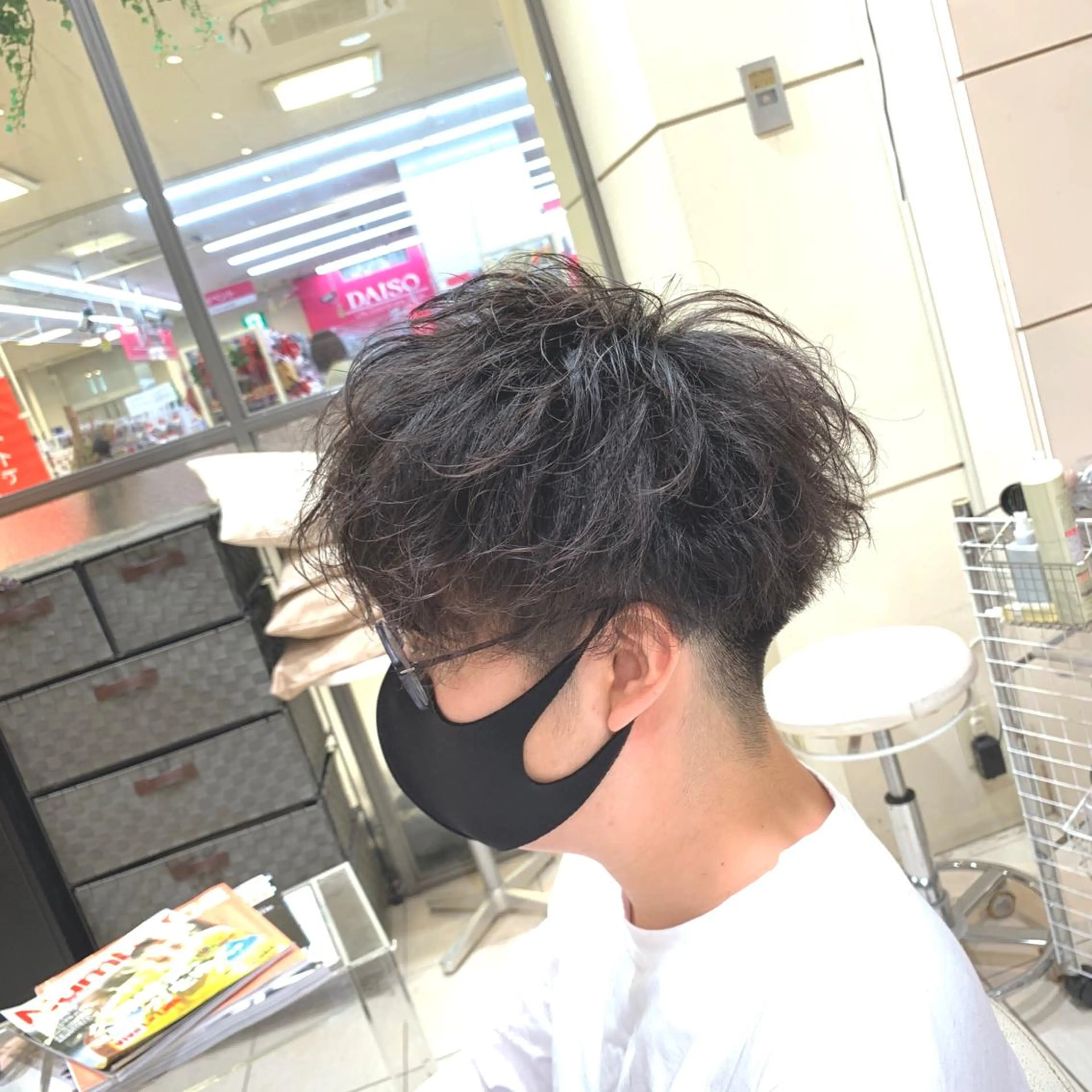 パーマ メンズ MODEks eau 佐藤優志のヘアスタイル