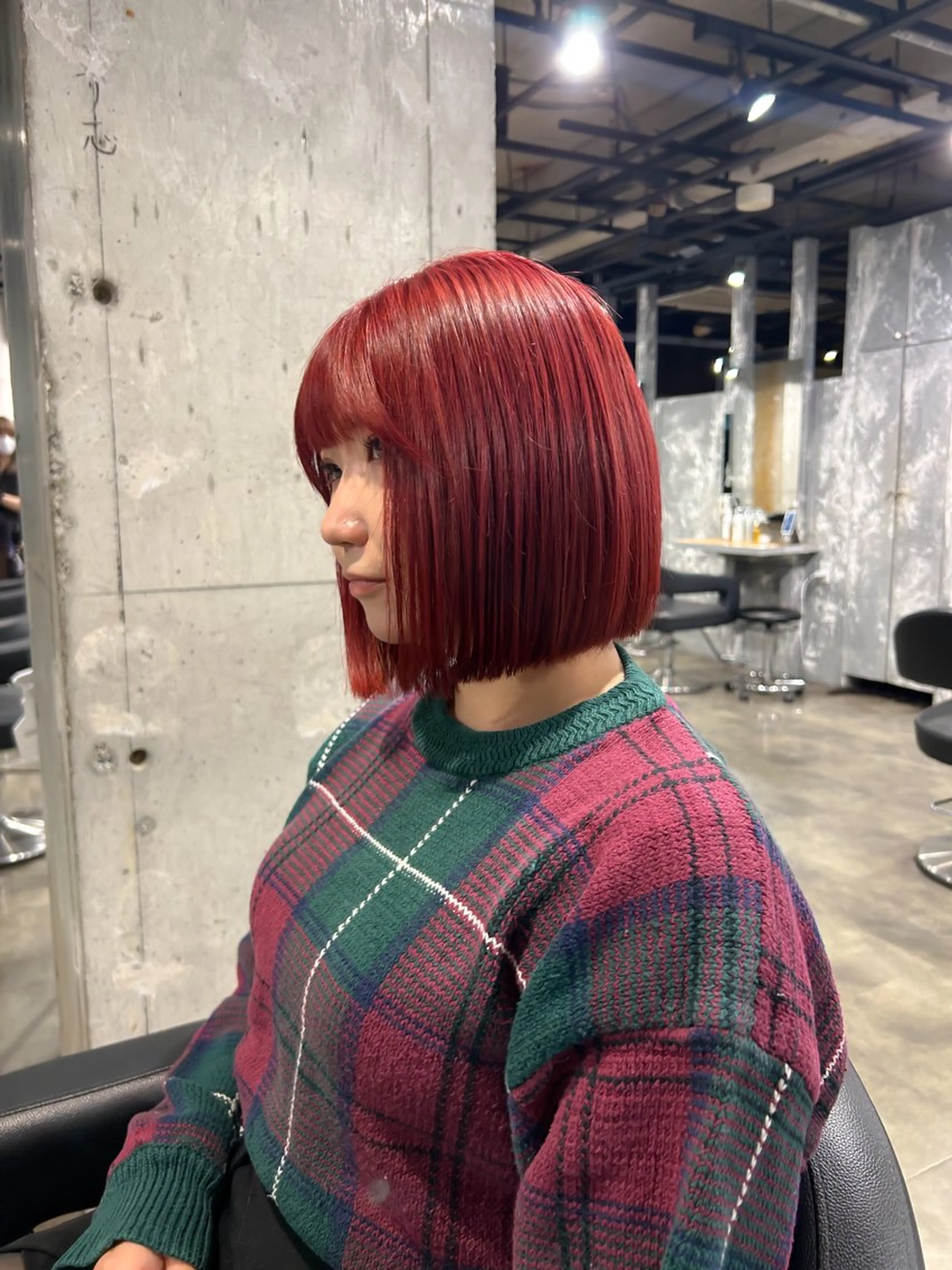 ショート カラー 切りっぱなしボブ 前下がりボブ ブリーチ ケアブリーチ カシス 🫧ハイトーン🫧 TOPstylistのヘアスタイル