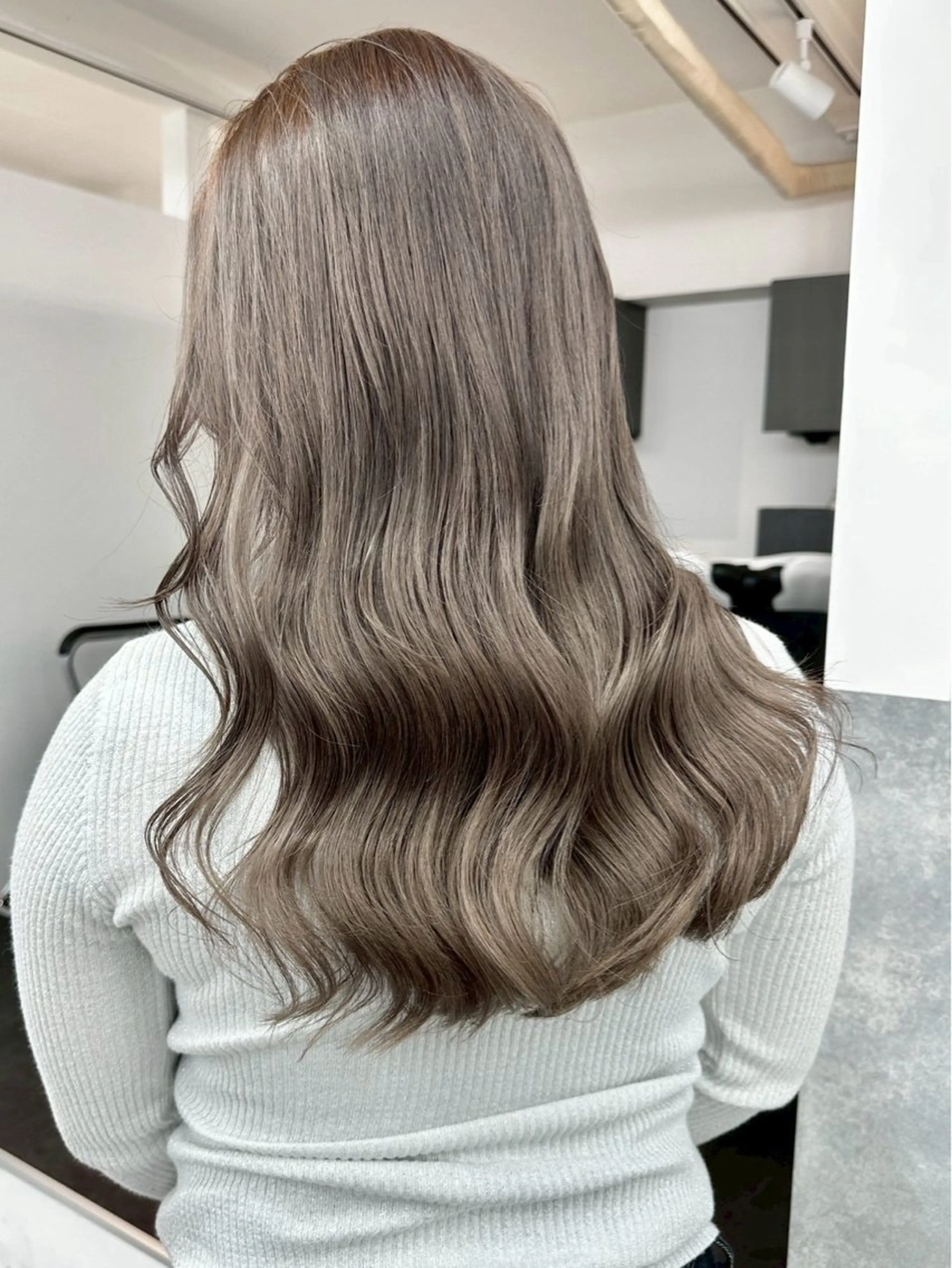 ロング ヘアカラー トリートメント 八重津　晃輔 /縮毛矯正／ブリーチのヘアスタイル