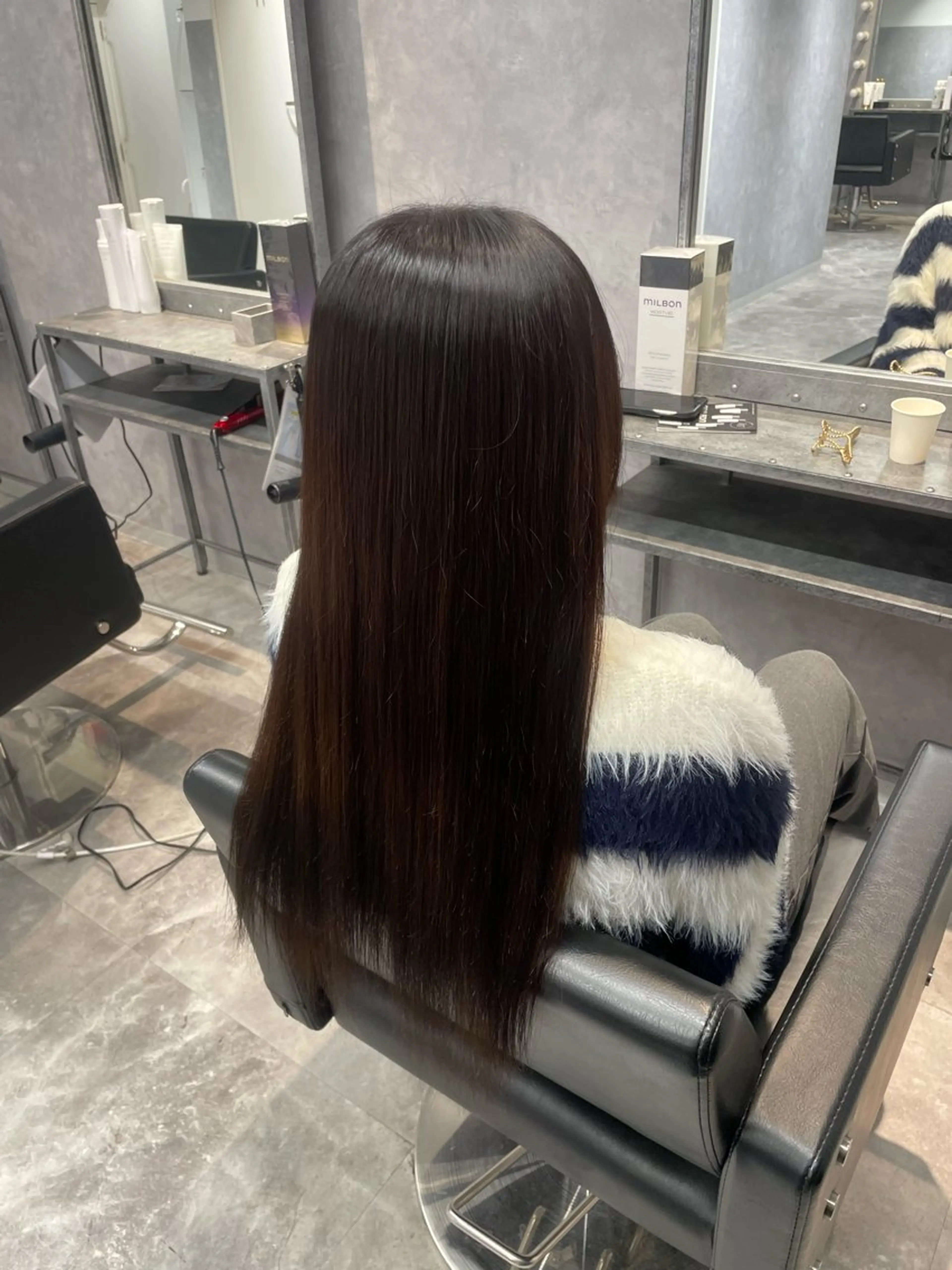 カラー 縮毛矯正 mimiiy fukaのヘアスタイル