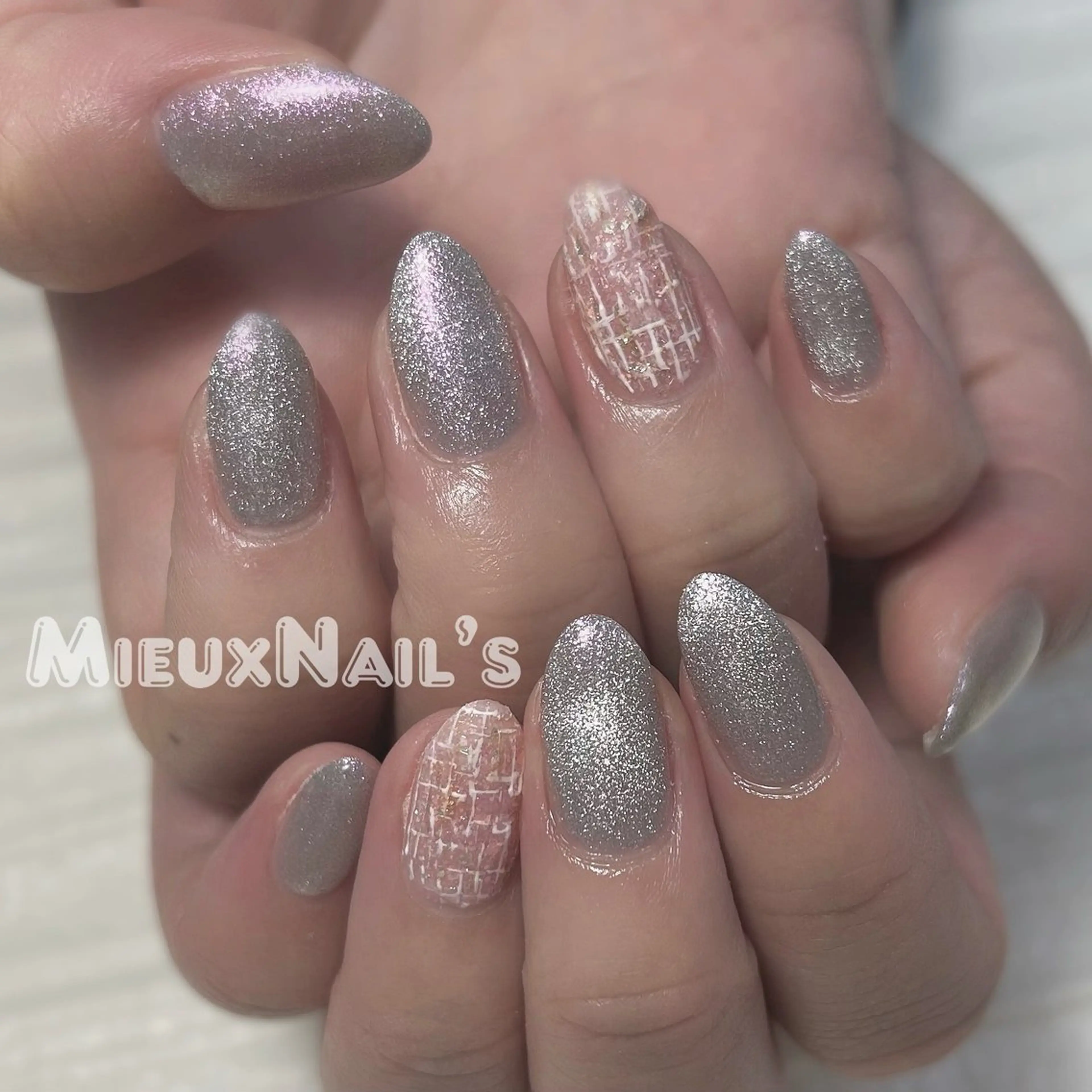 ネイル ツイードネイル ハンドネイル Miyu❤️‍🔥 Mieuxnailsのネイルデザイン