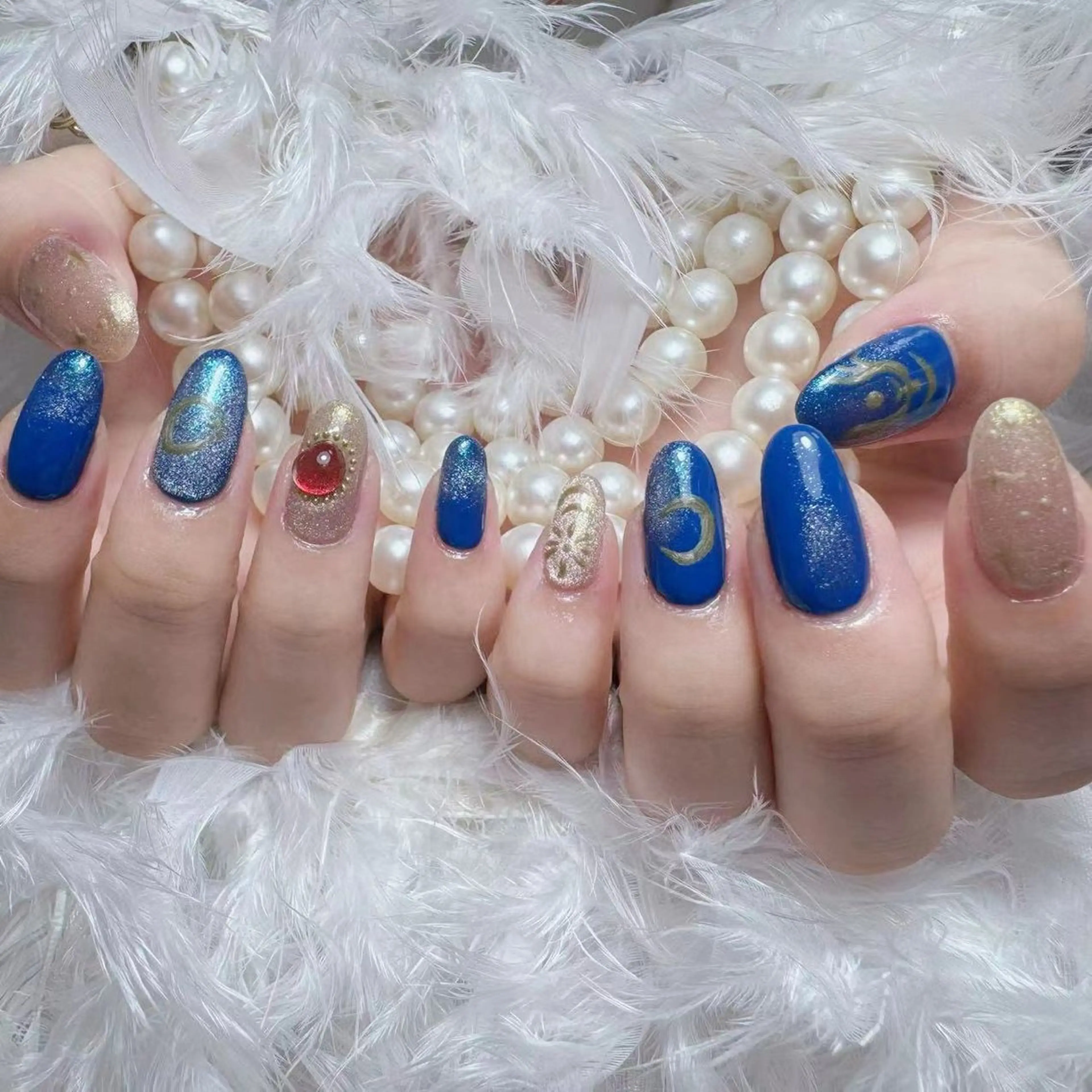 ネイル アートネイル オーロラネイル ガーリー キラキラネイル 韓国ネイル ハンドネイル Diamond NAIL✨のネイルデザイン