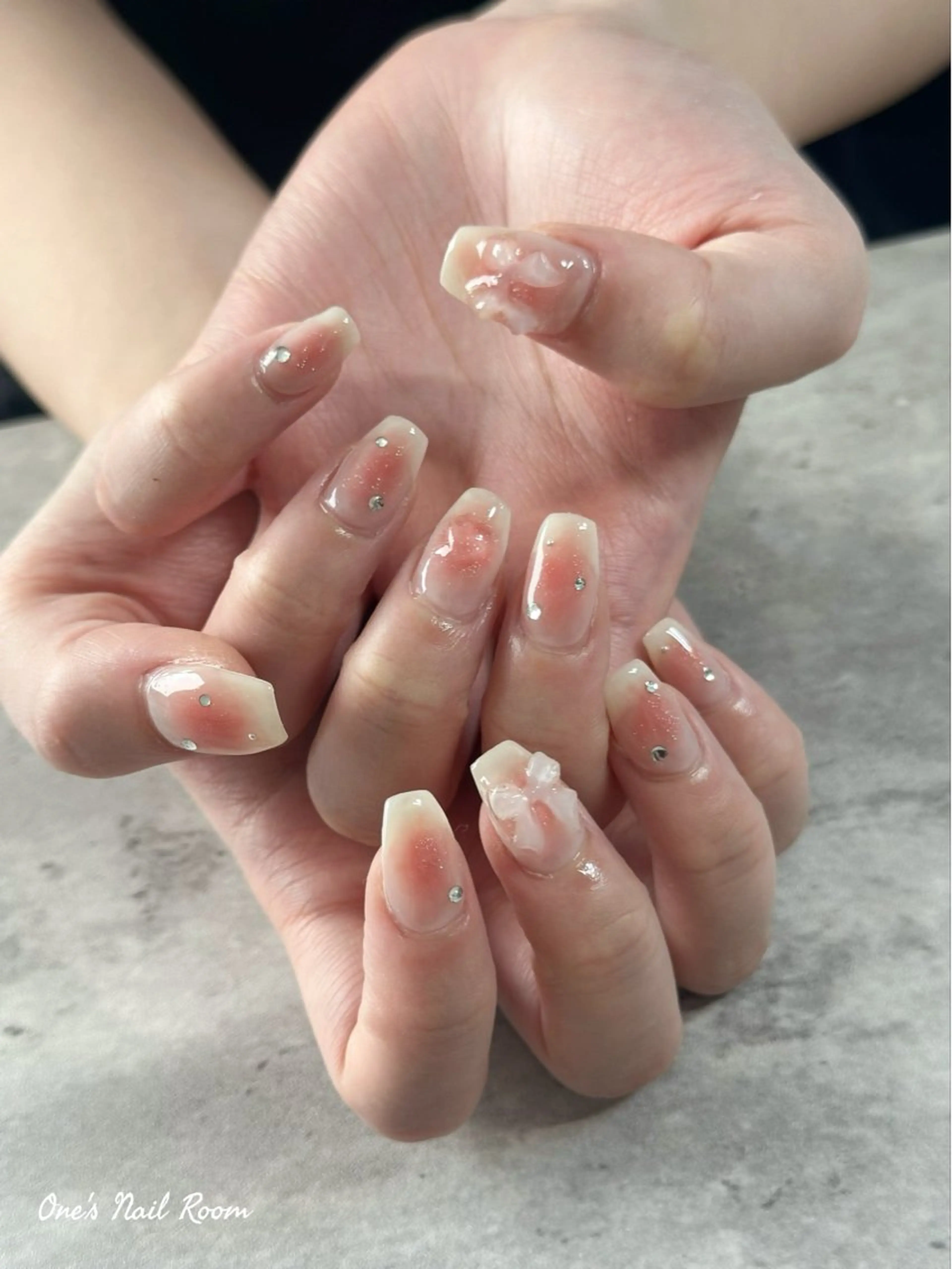 ネイル ハンドネイル One's Nail Roomのネイルデザイン