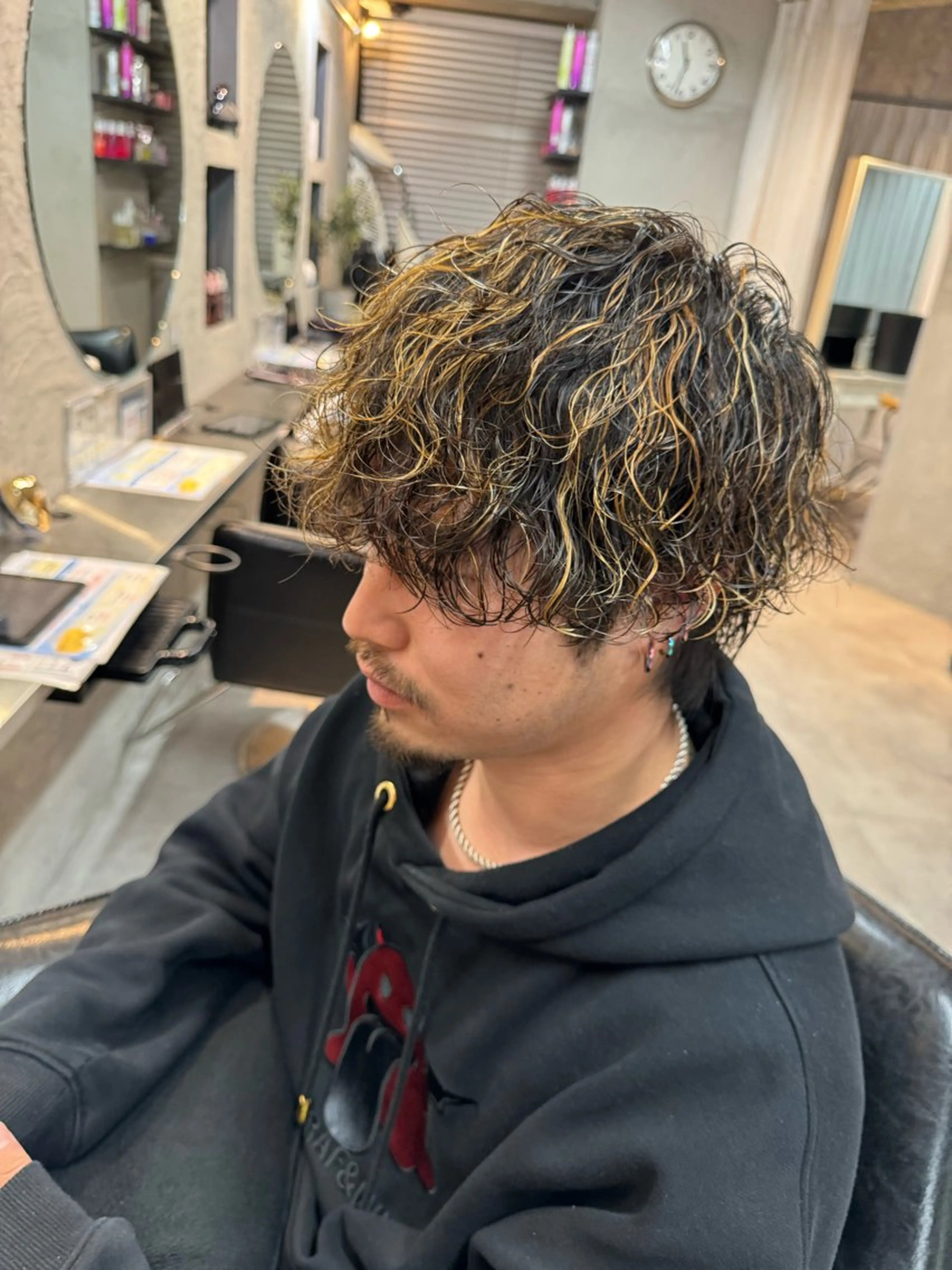 ショート カラー パーマ カット パーマ カラーモデル募集中 🎨三ッ峰悠貴のヘアスタイル