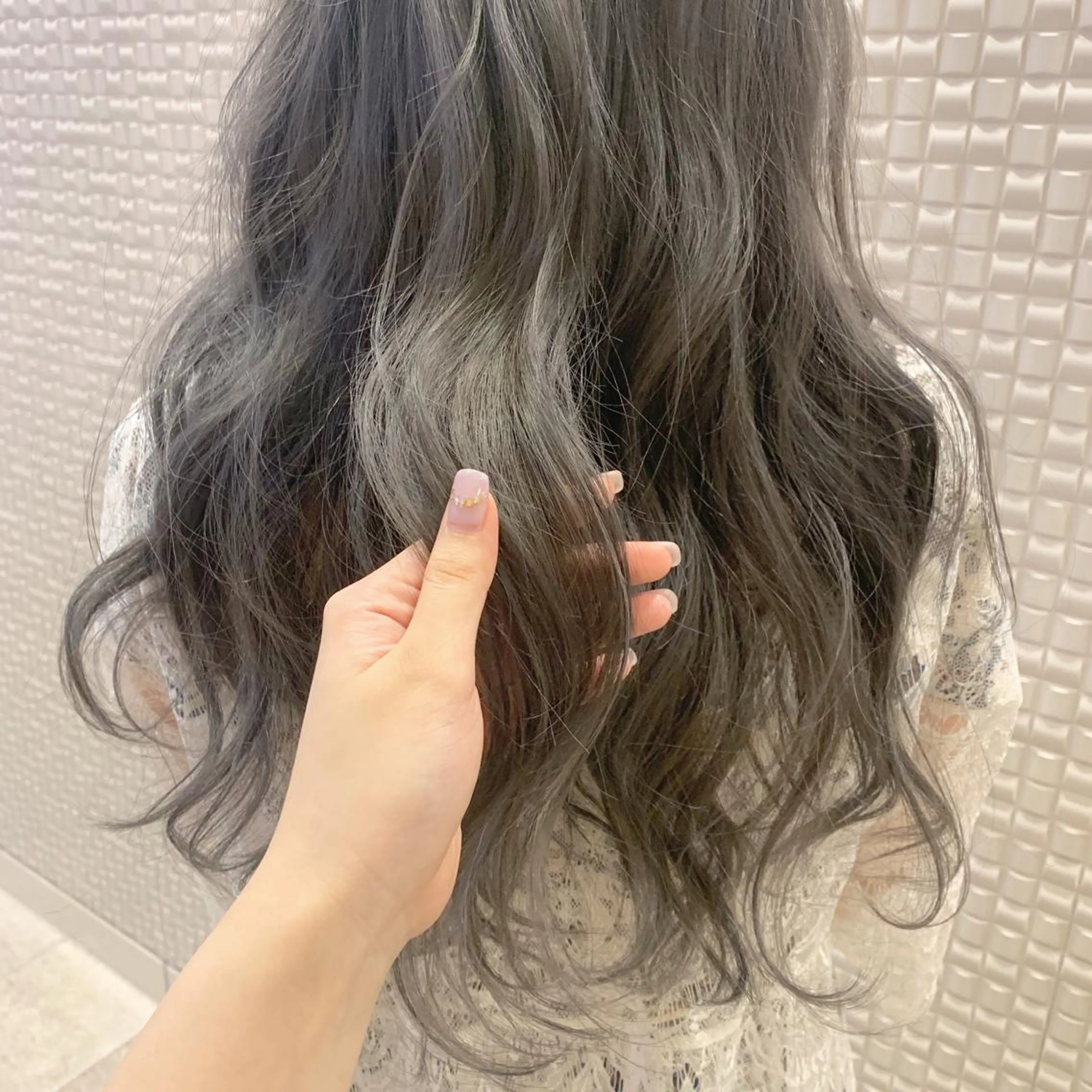 ロング カラー ブリーチ ブルーカラー ブルージュ GO TODAY SHAiRE SALON所属・𝒢𝒾𝓇𝓁𝓎 ⑅　𝓎𝓊𝓀𝒶のヘアスタイル