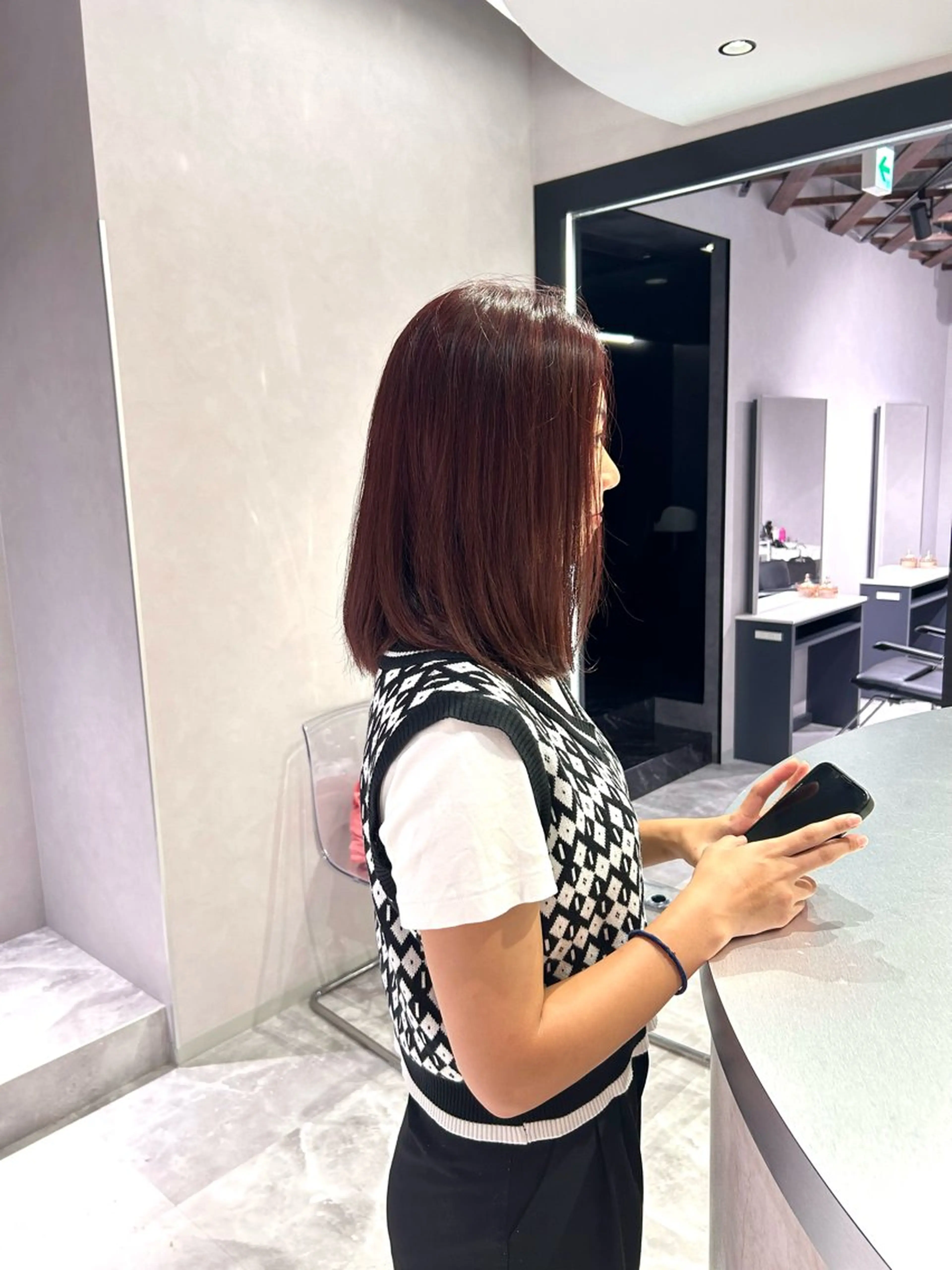 ミディアム ヘアカラー ayari🌸 西梅田のヘアスタイル