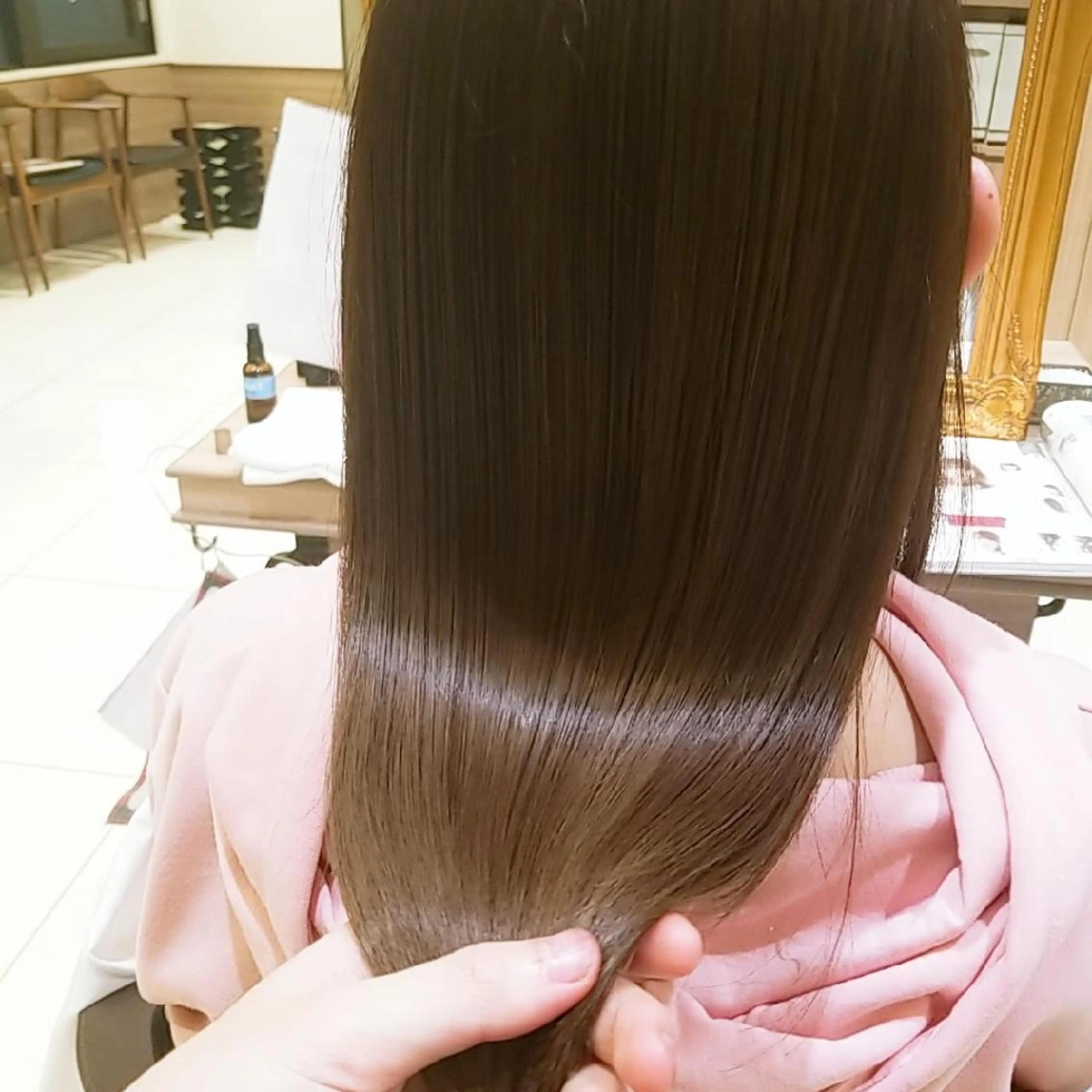 セミロング 縮毛矯正 Ash 店長　山下達也のヘアスタイル